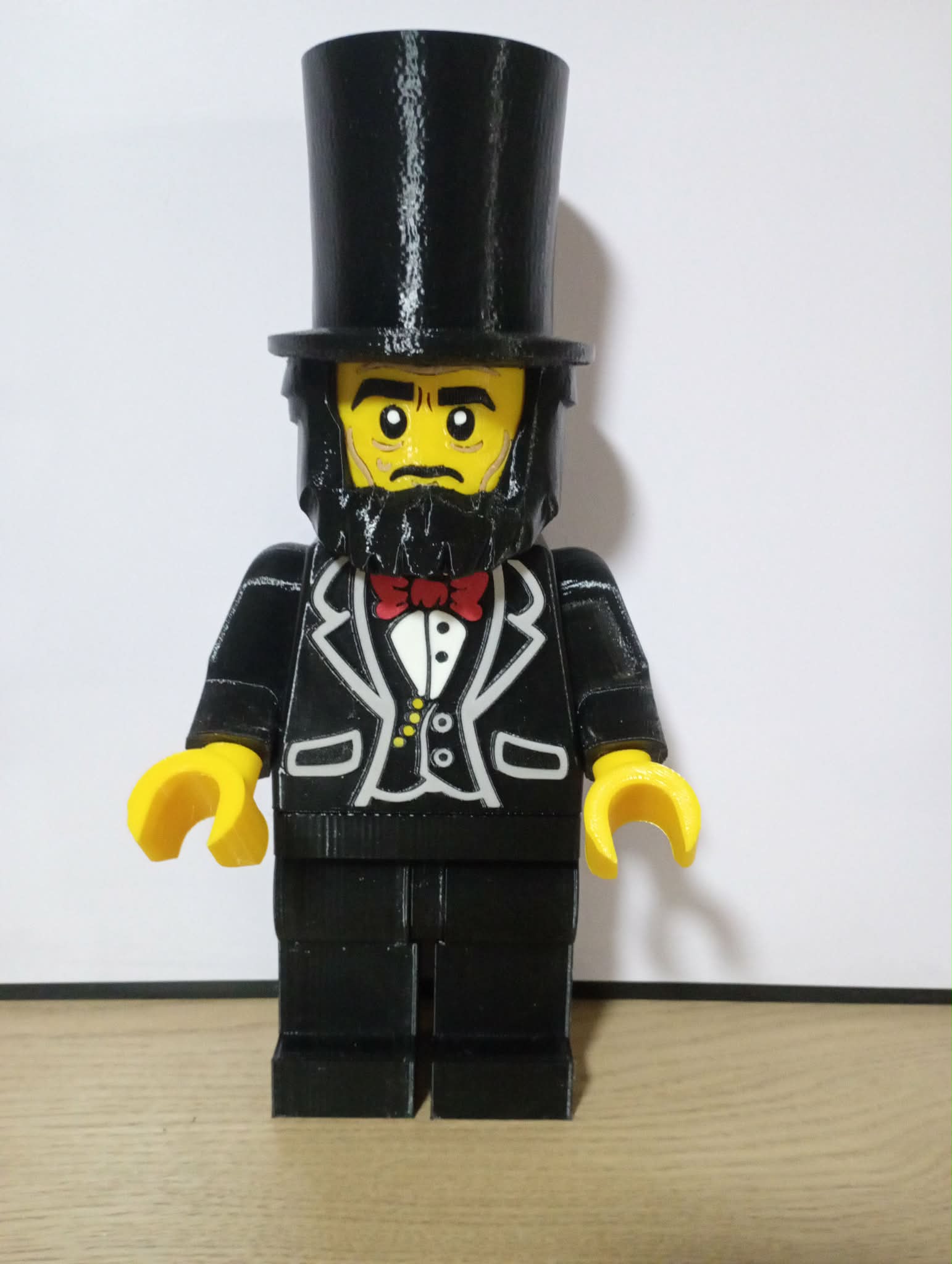 Abraham Lincoln Giant Minifig