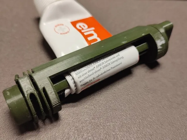 Toothpaste Roller with integrated spring