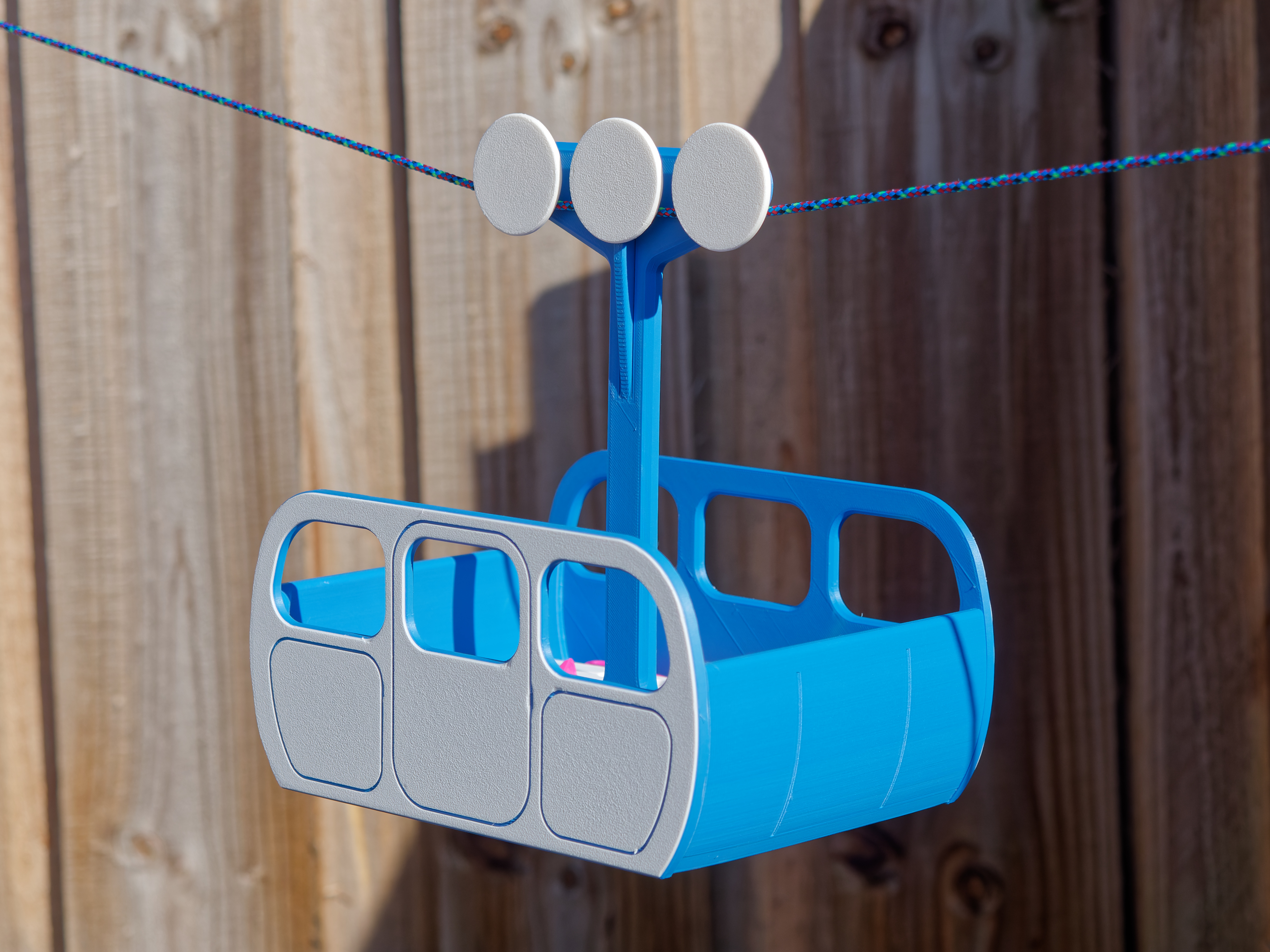 Miniatura 2 do modelo 3D Cable car clothes peg basket