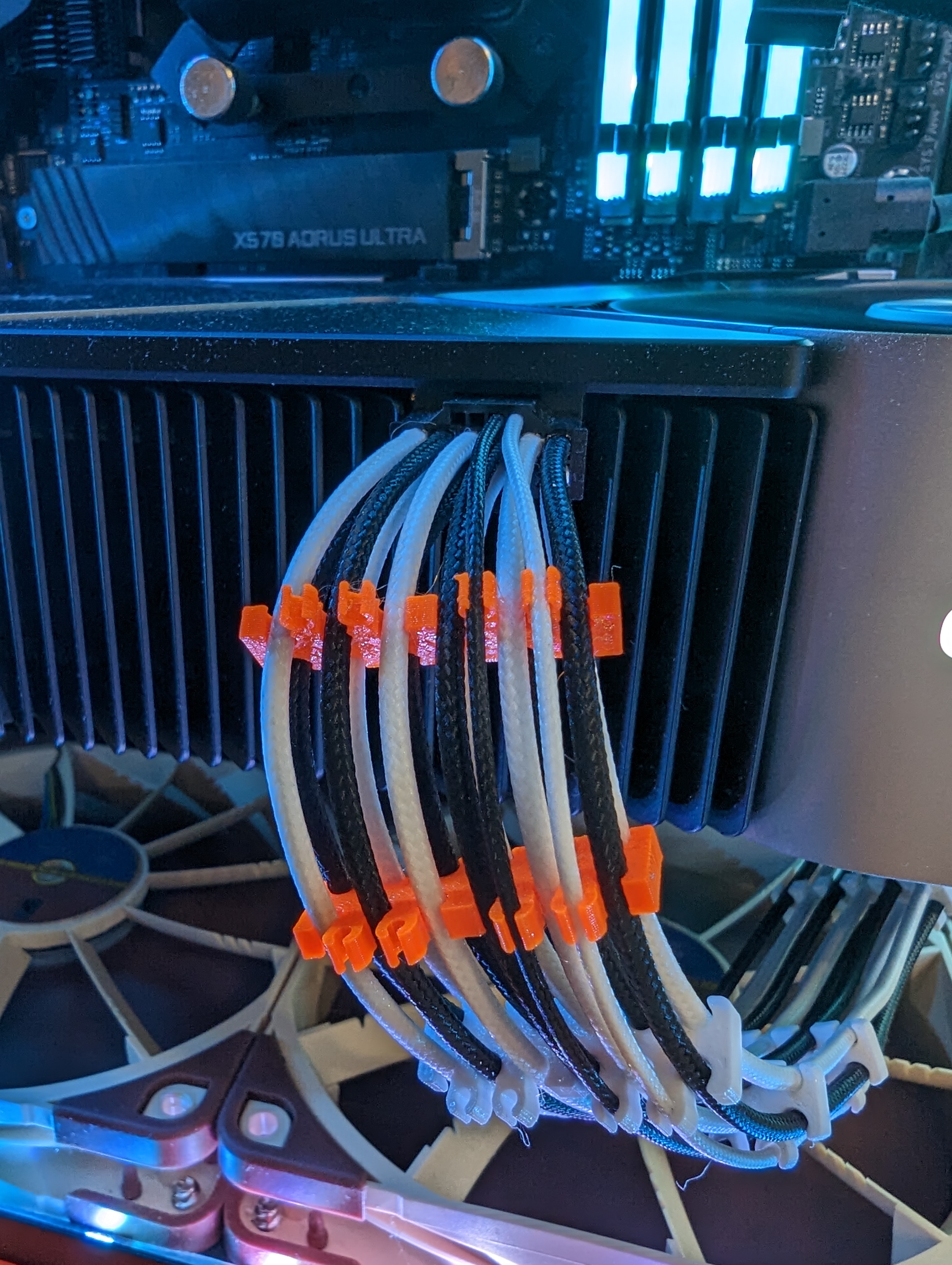 12VHPWR  cable comb for Corsair