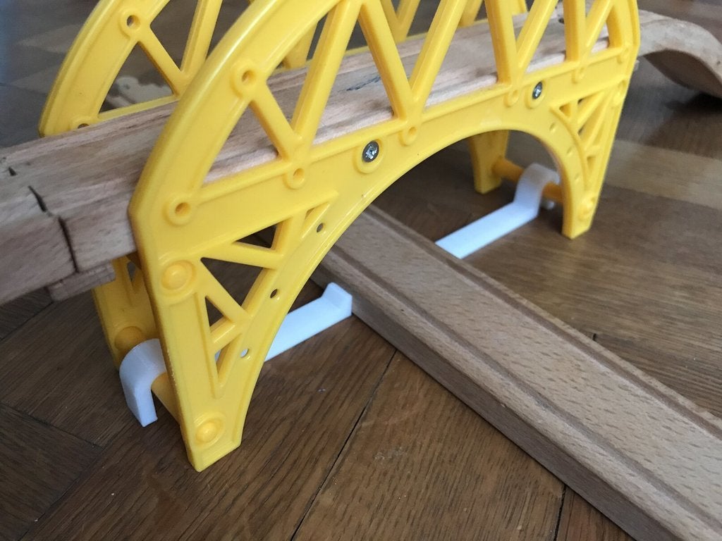 Track centerer for KidLand bridge (Kaufland)