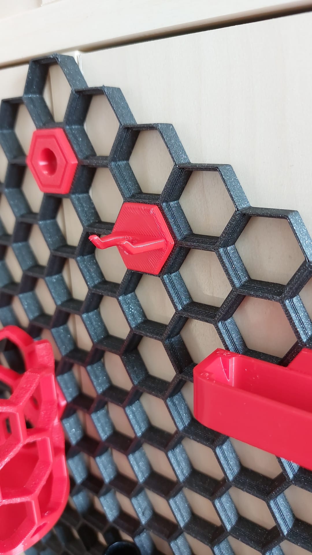 Honeycomb Wall Deburring Tool Hanger by KRKnet | Download free STL ...