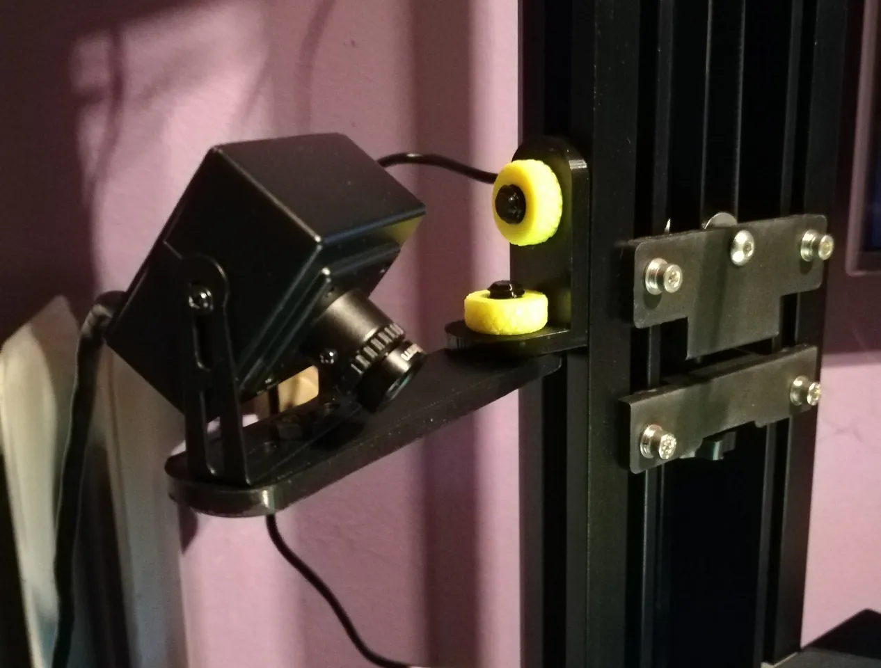 V400 Cam Holder by LinusMaximus | Download free STL model | Printables.com