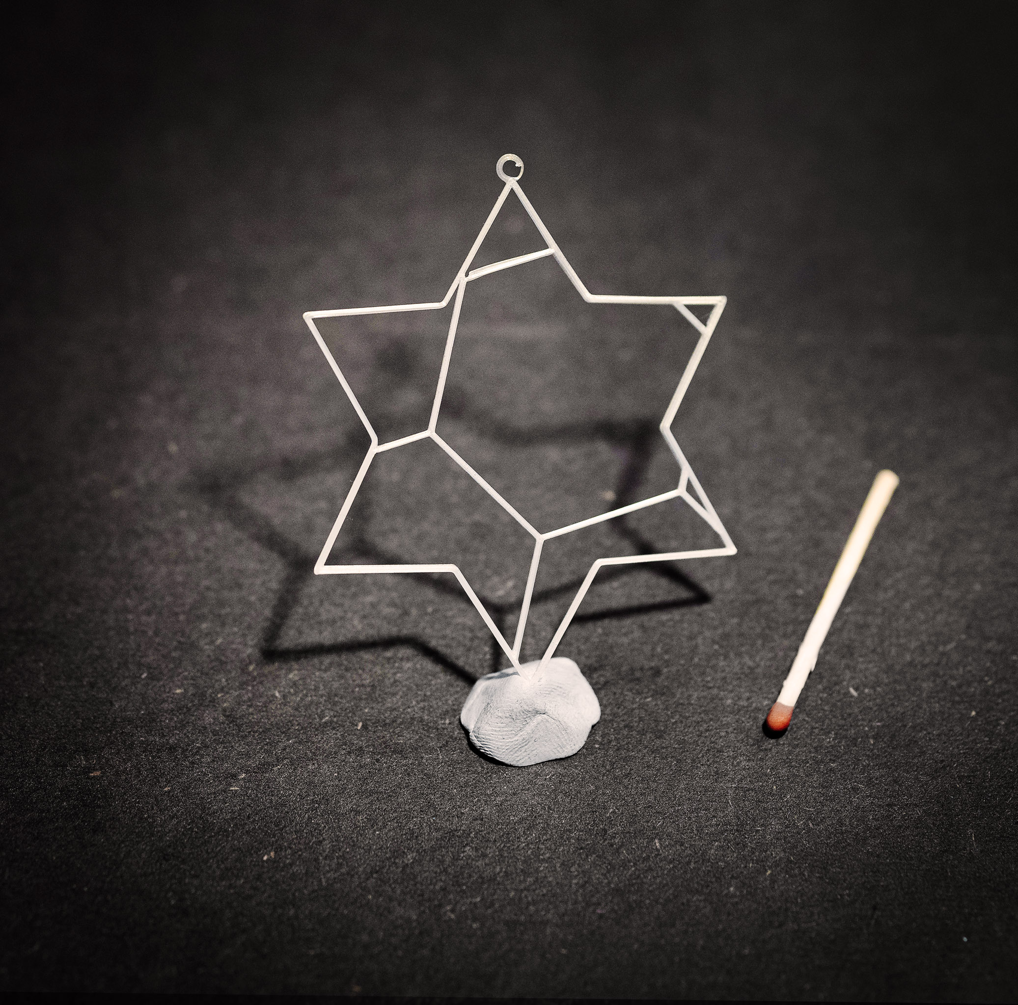 Day 1 - Star with large honeycomp fill