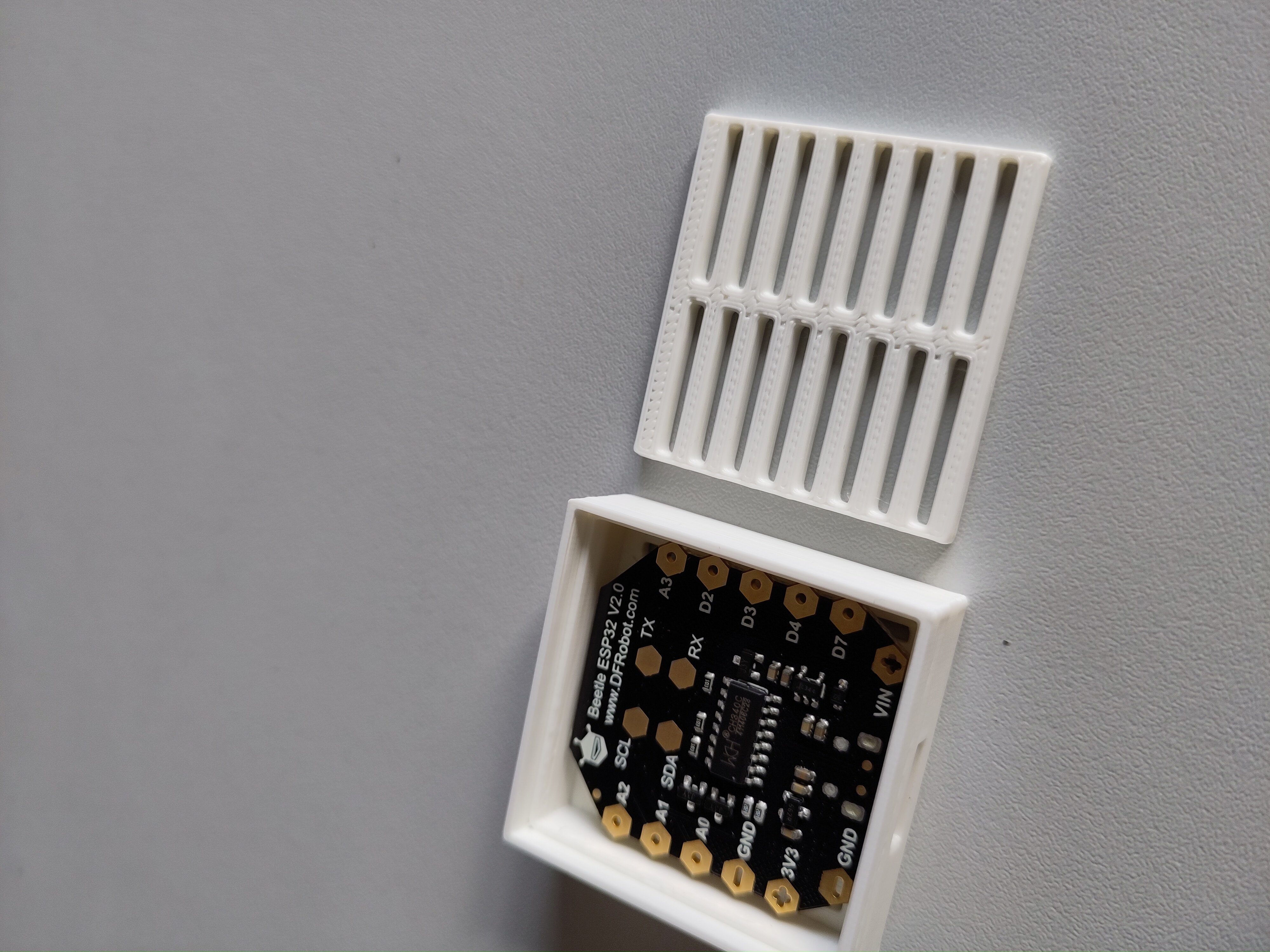 Miniatura 2 do modelo 3D DFRobot Beetle ESP32 Case