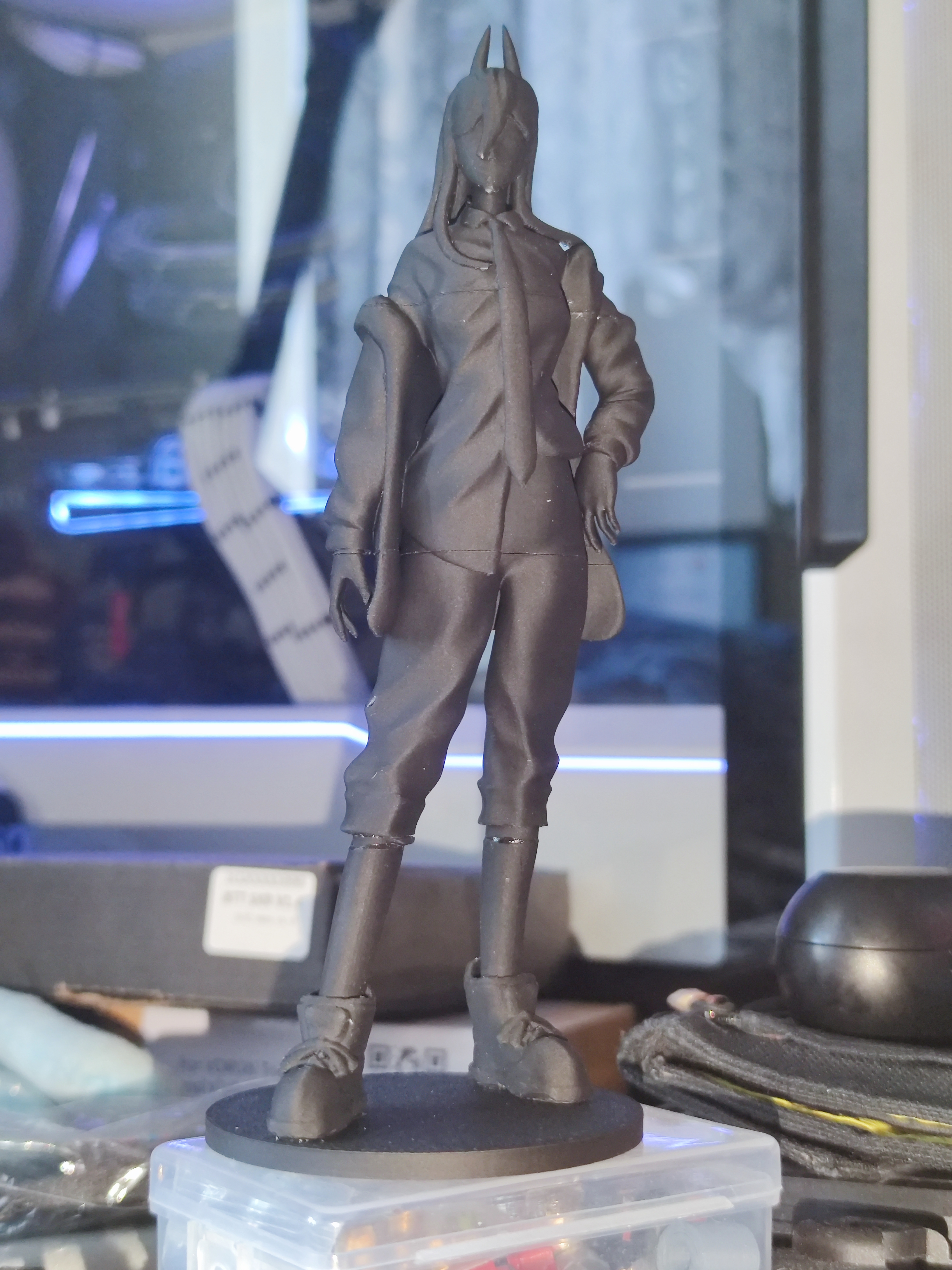 Power chainsawman anime figure