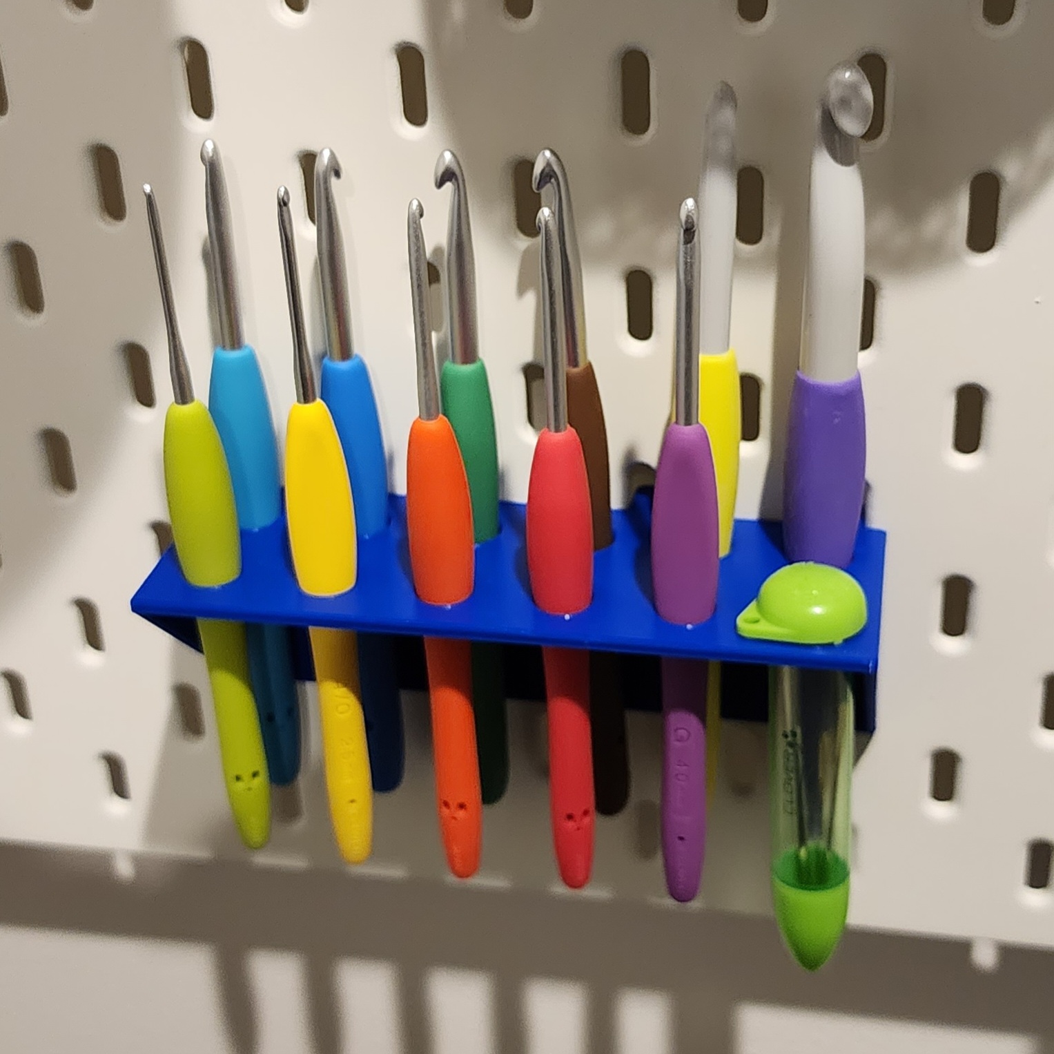 SKADIS Crochet Holder
