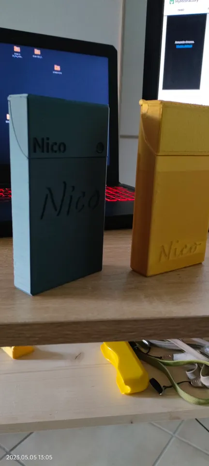 scatola porta sigaretta elettronica kiwi par NICO | Téléchargez  gratuitement un modèle STL