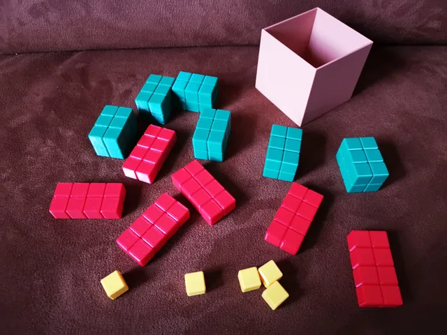 Cube Puzzle Game