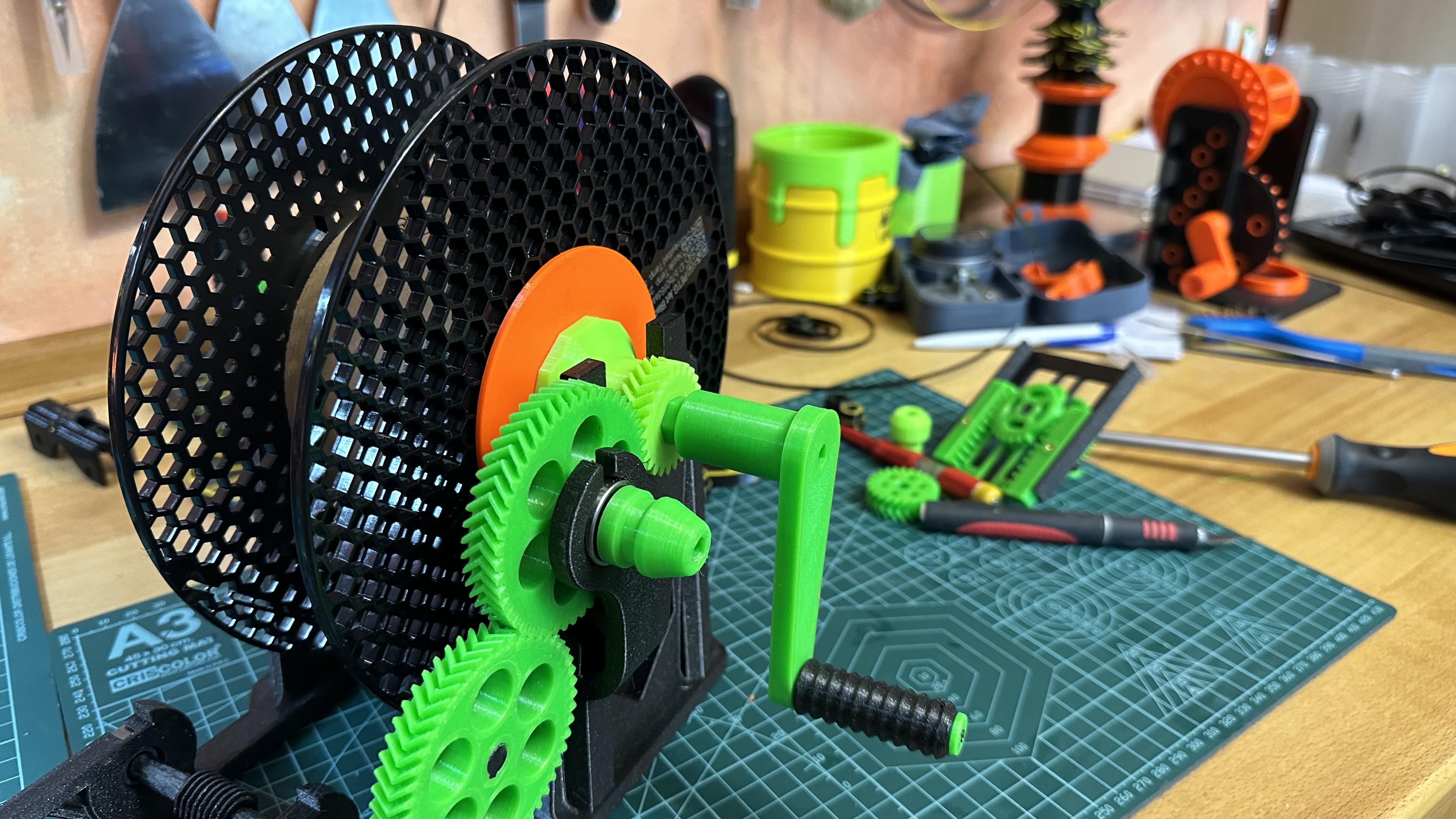 Crank Remix for the Bambu Re-Spooler by Miklos Kiszely