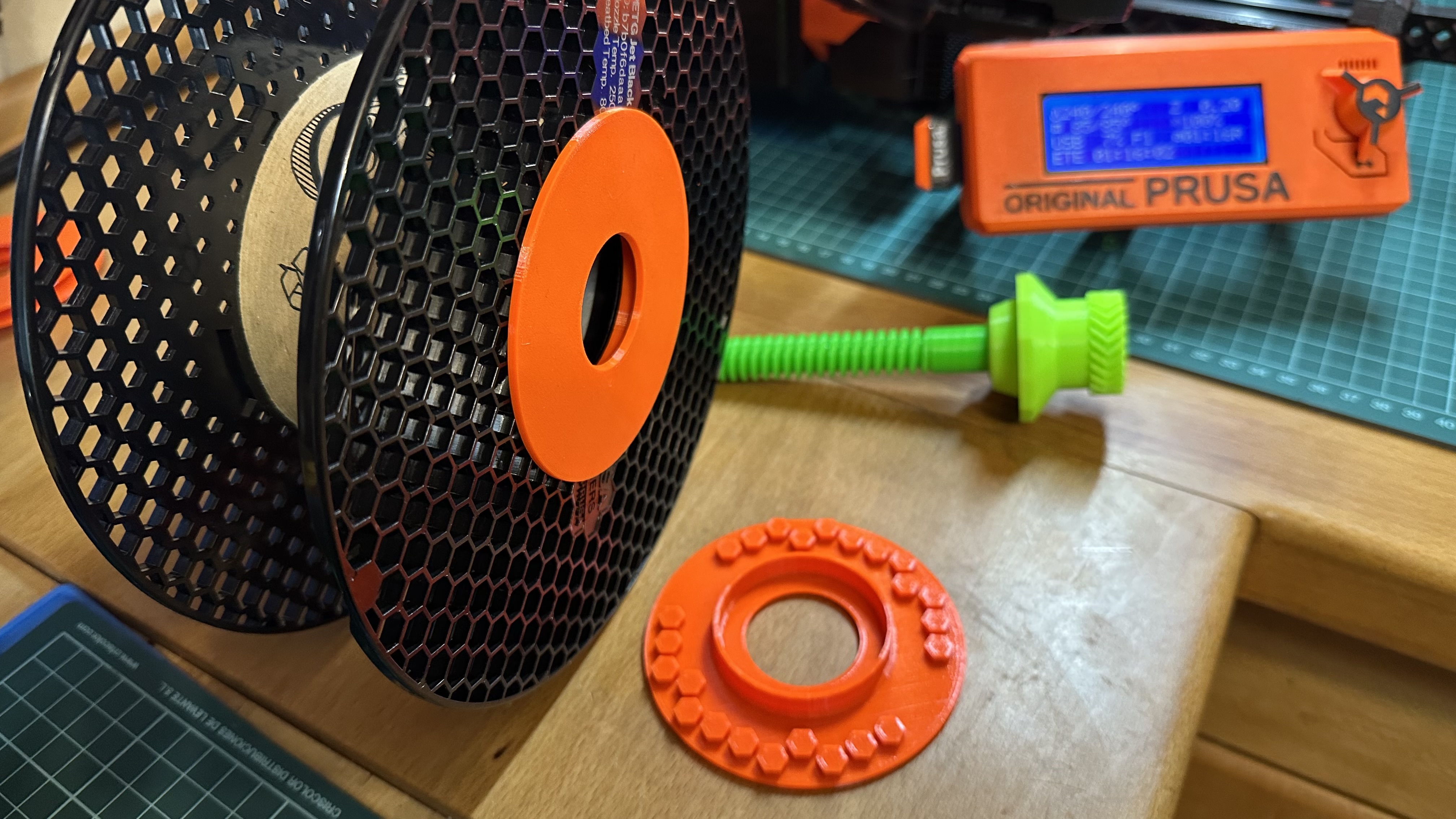 Adaptor Disk for Prusament Spools for Bambu Re-Spooler by Miklos Kiszely