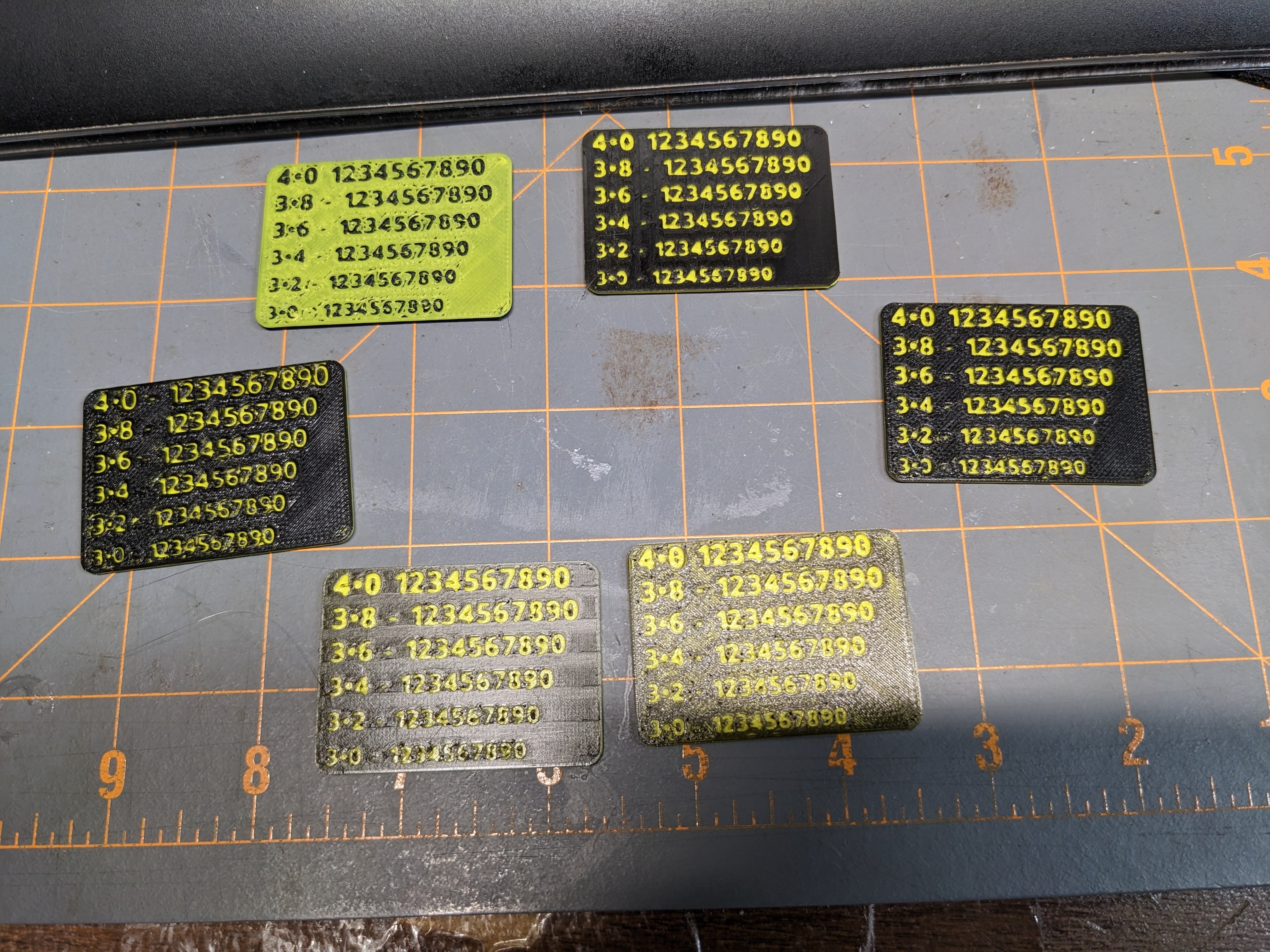 Miniatura 4 do modelo 3D Text Size Test Prints - Second Version - Cut Out Text