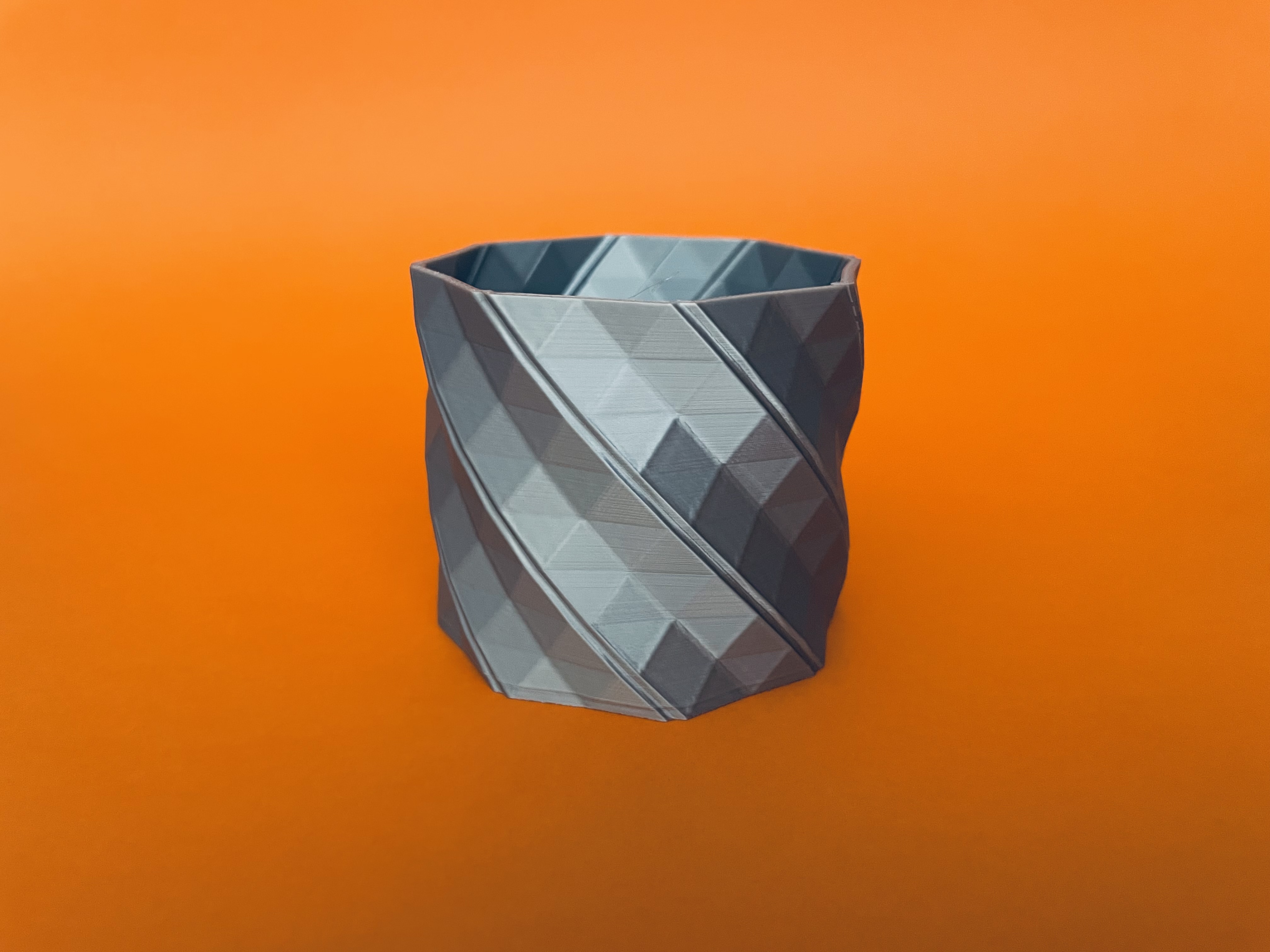 Succulent Plant Pot / Planter "Windy Rock"