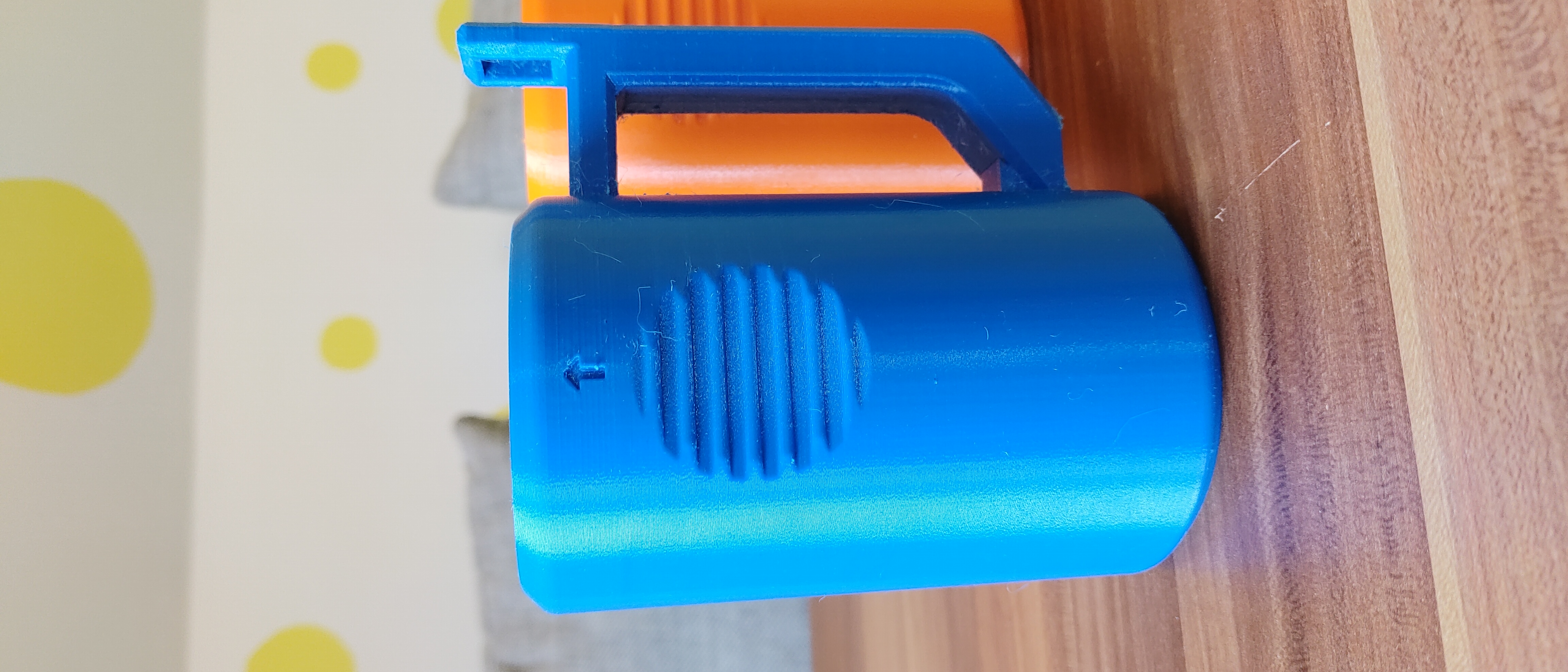 Insulated can holder by Mário Bulejko Download free STL model