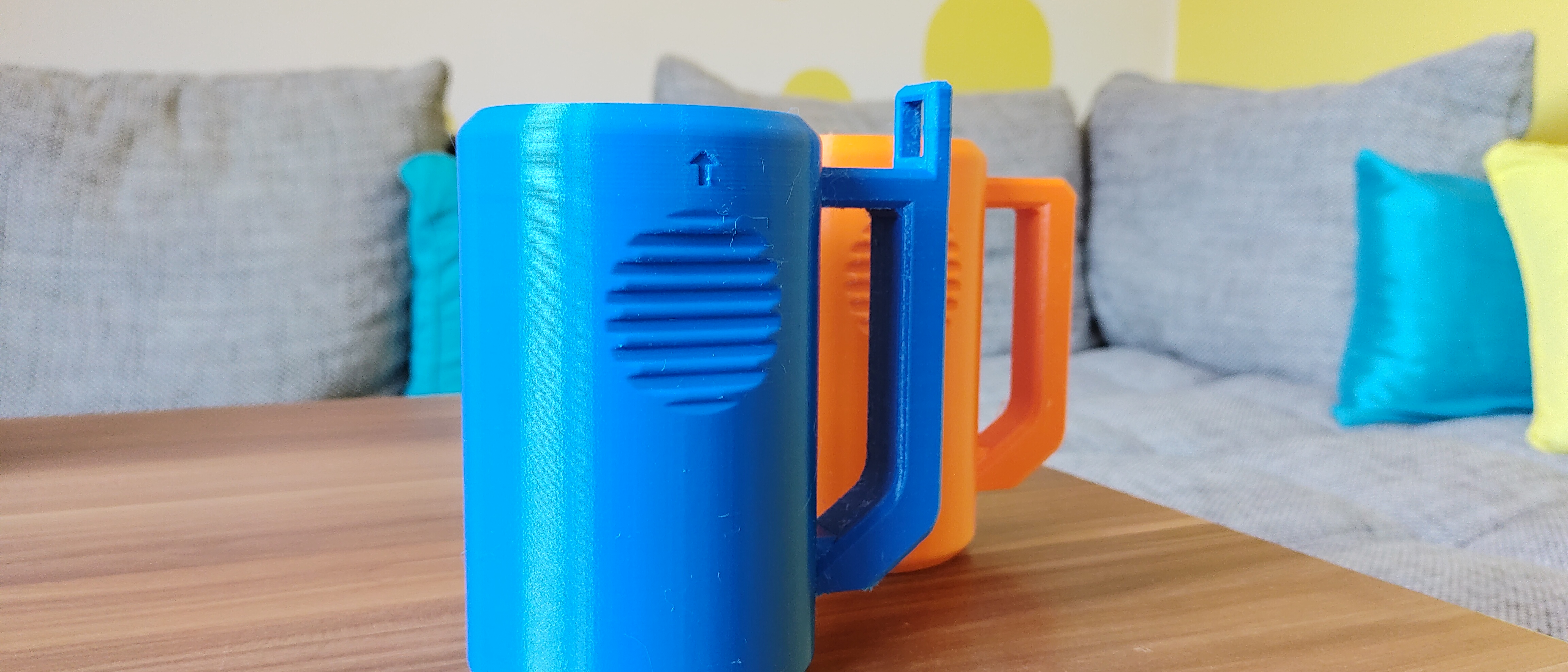 Insulated can holder