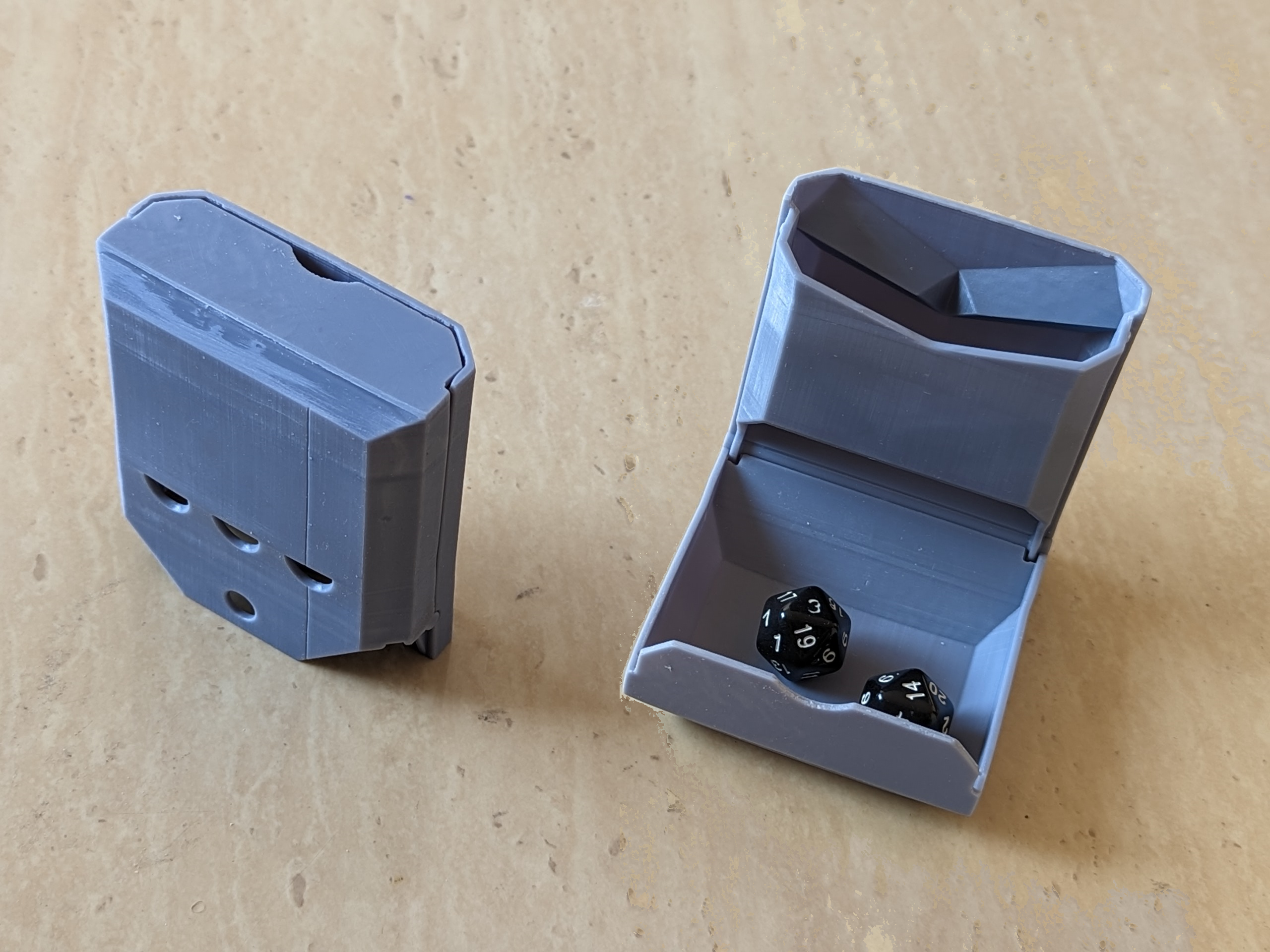 D20 compatible easy print dice tower box