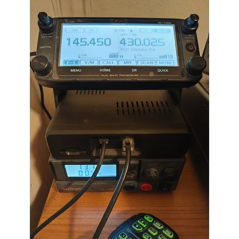 Icom ID-5100 display stand (MBA-2) by IZ4PNN | Download free STL