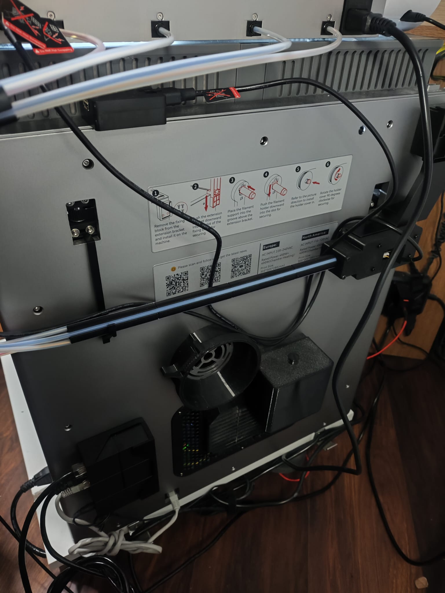 Qidi Box hub enclosure for jam resistant filament guide (Remix) Updated on 21/10