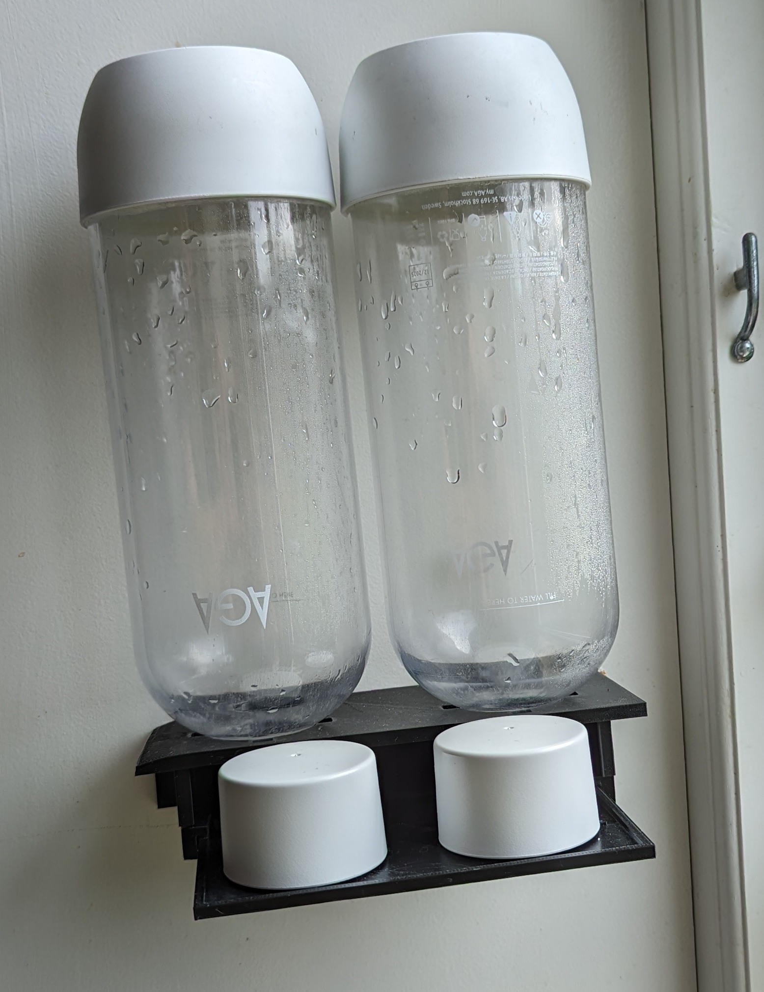 Soda stream bottle holder (Updated version) by fym Download free STL