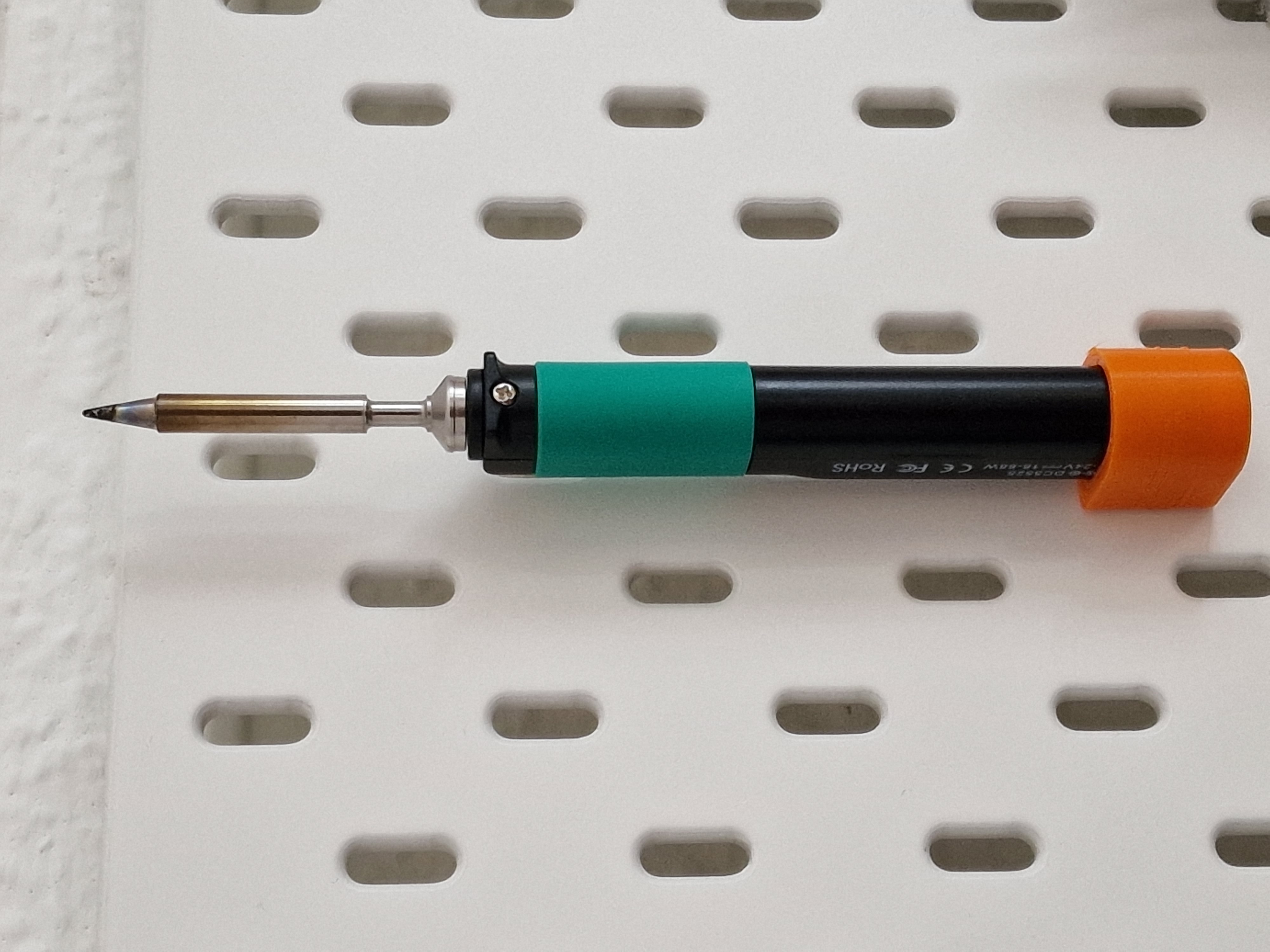 Skadis holder for Pinecil V1/V2 Soldering Iron 3D model thumbnail