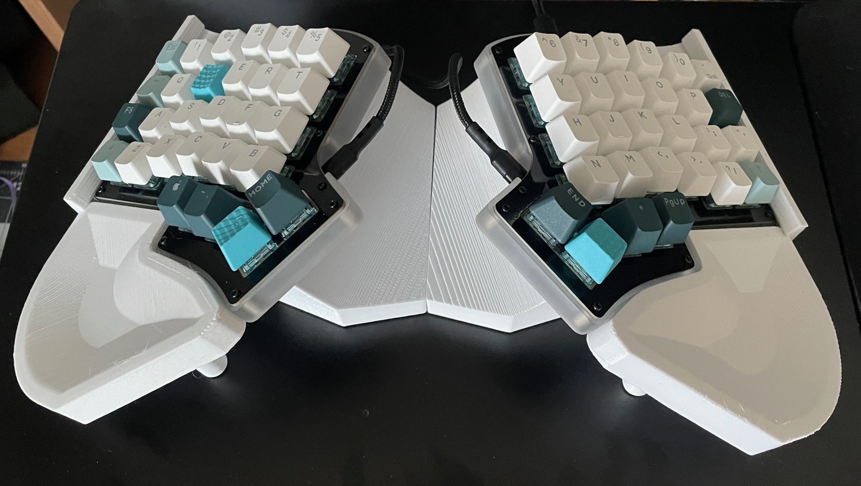 Iris Split Keyboard Stand
