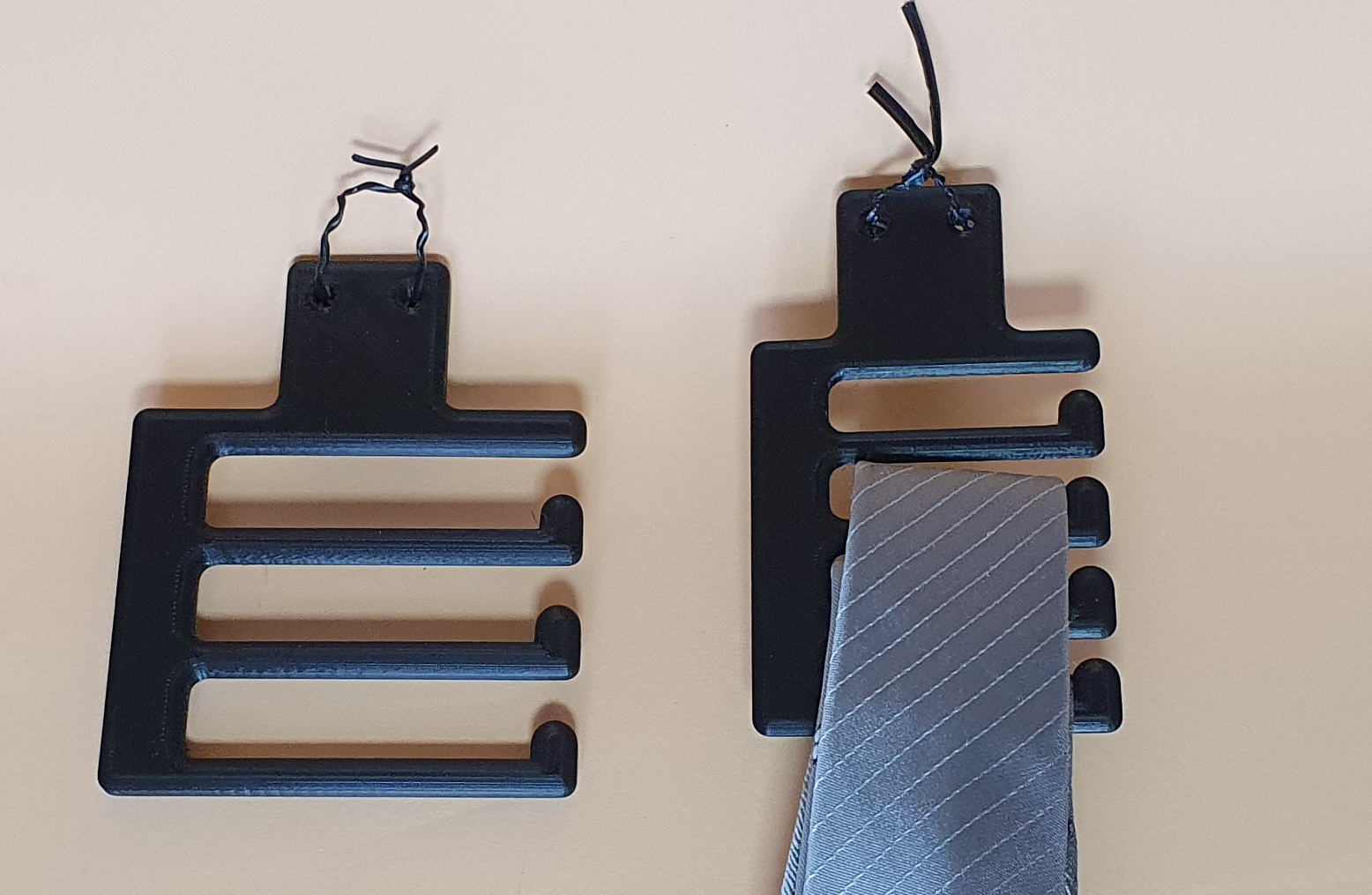 Minimal Tie Rack