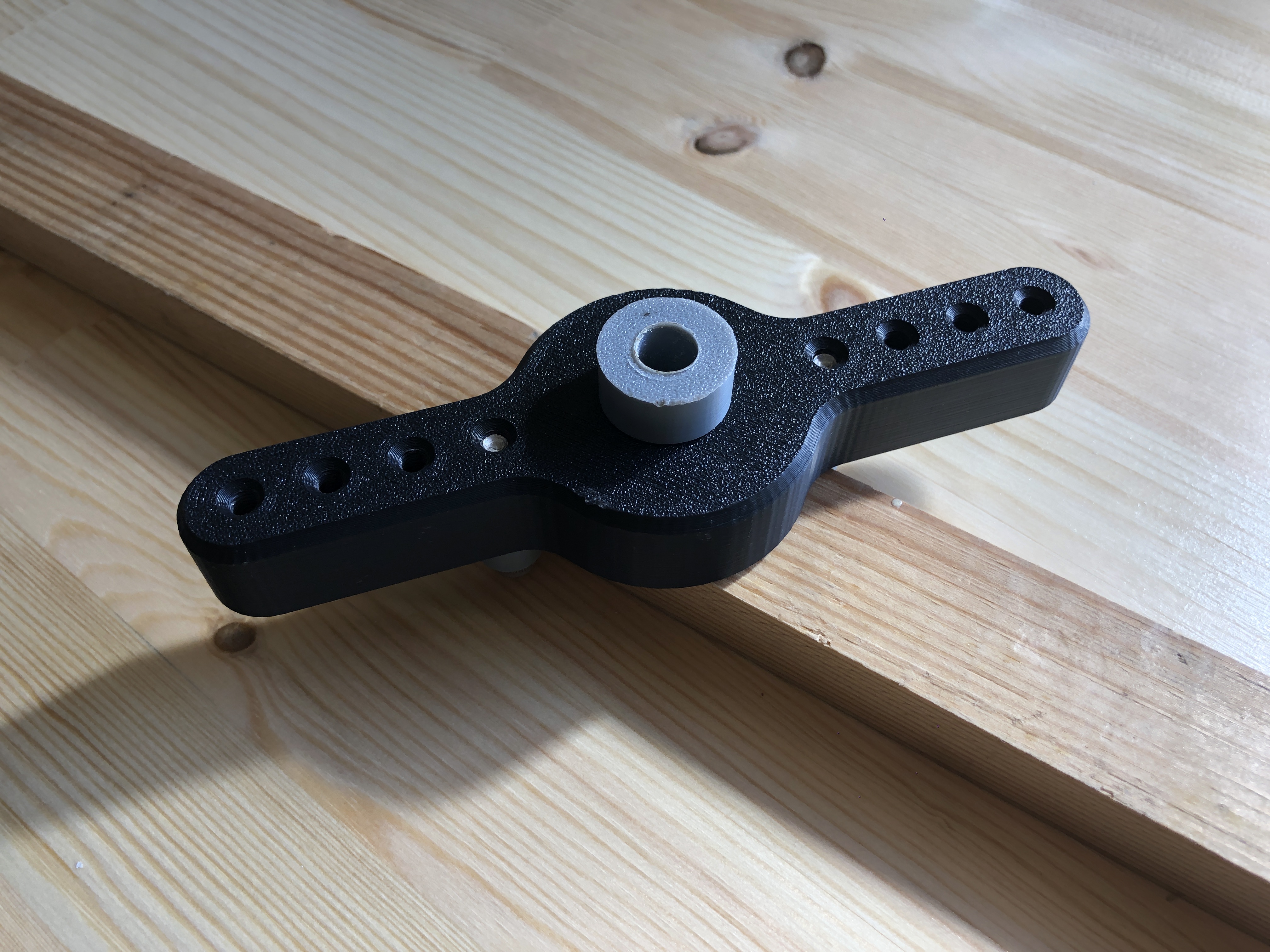 Self-Centering Drill Guide Jig