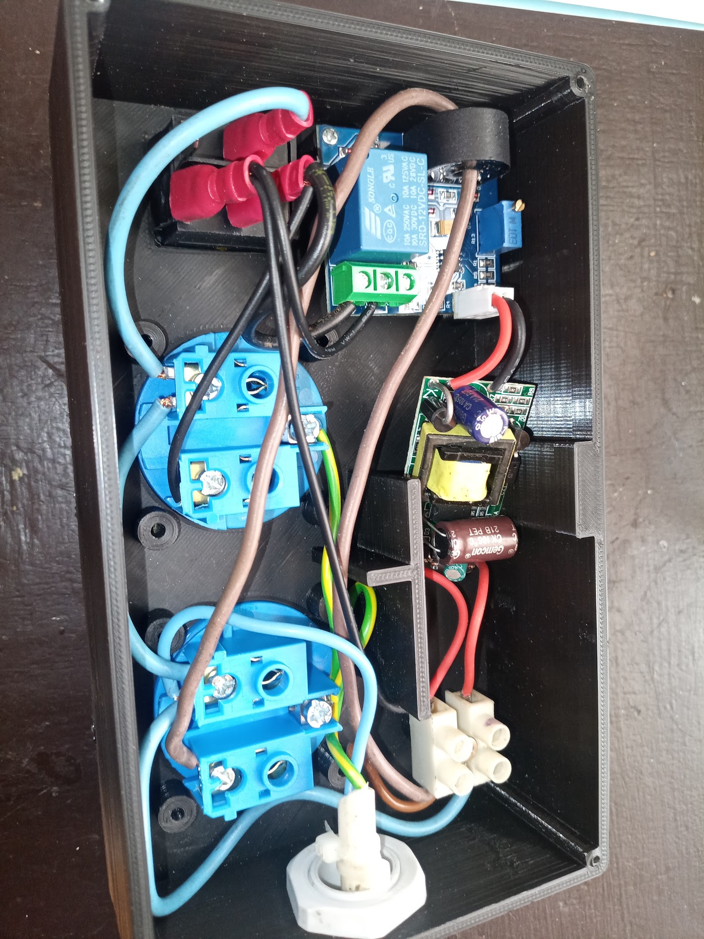Automated Vacuum Switch by PaŠe Download free STL model