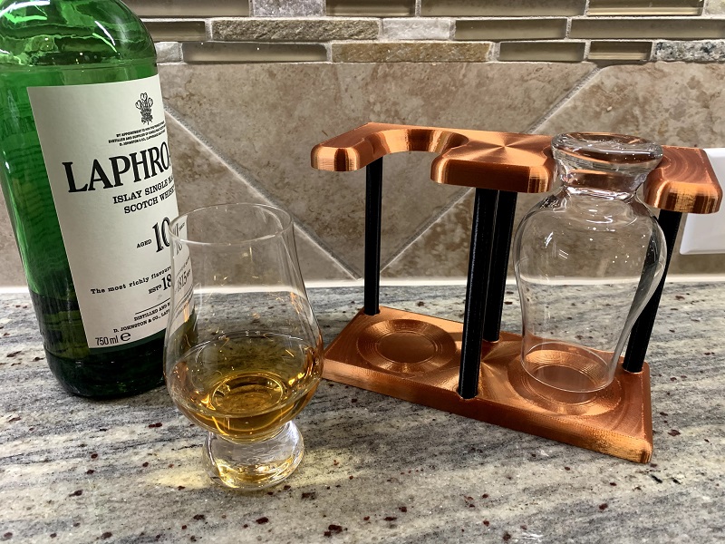 Glenacairn Glass Holder