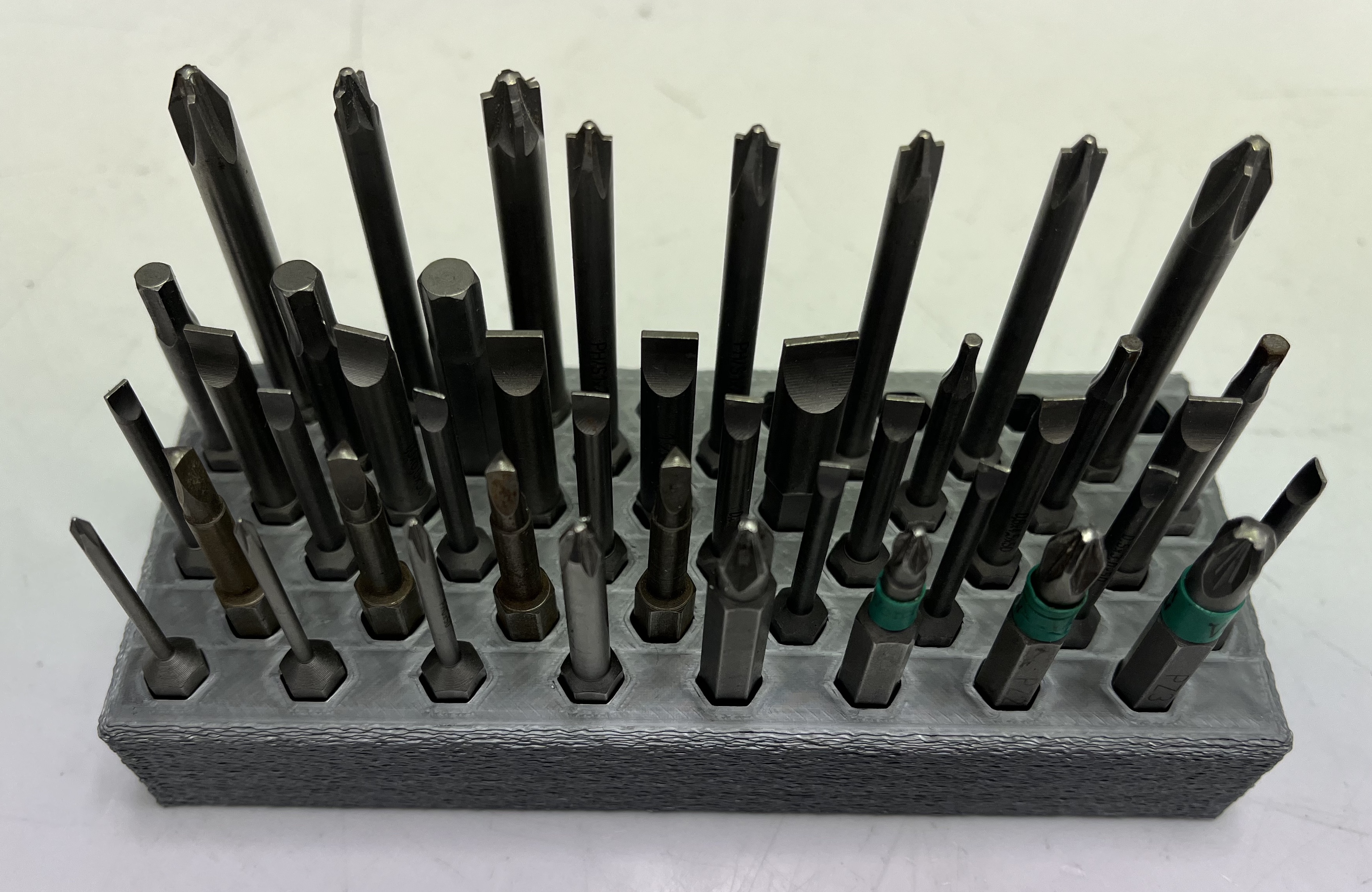 Bit organizer for 48pc bit