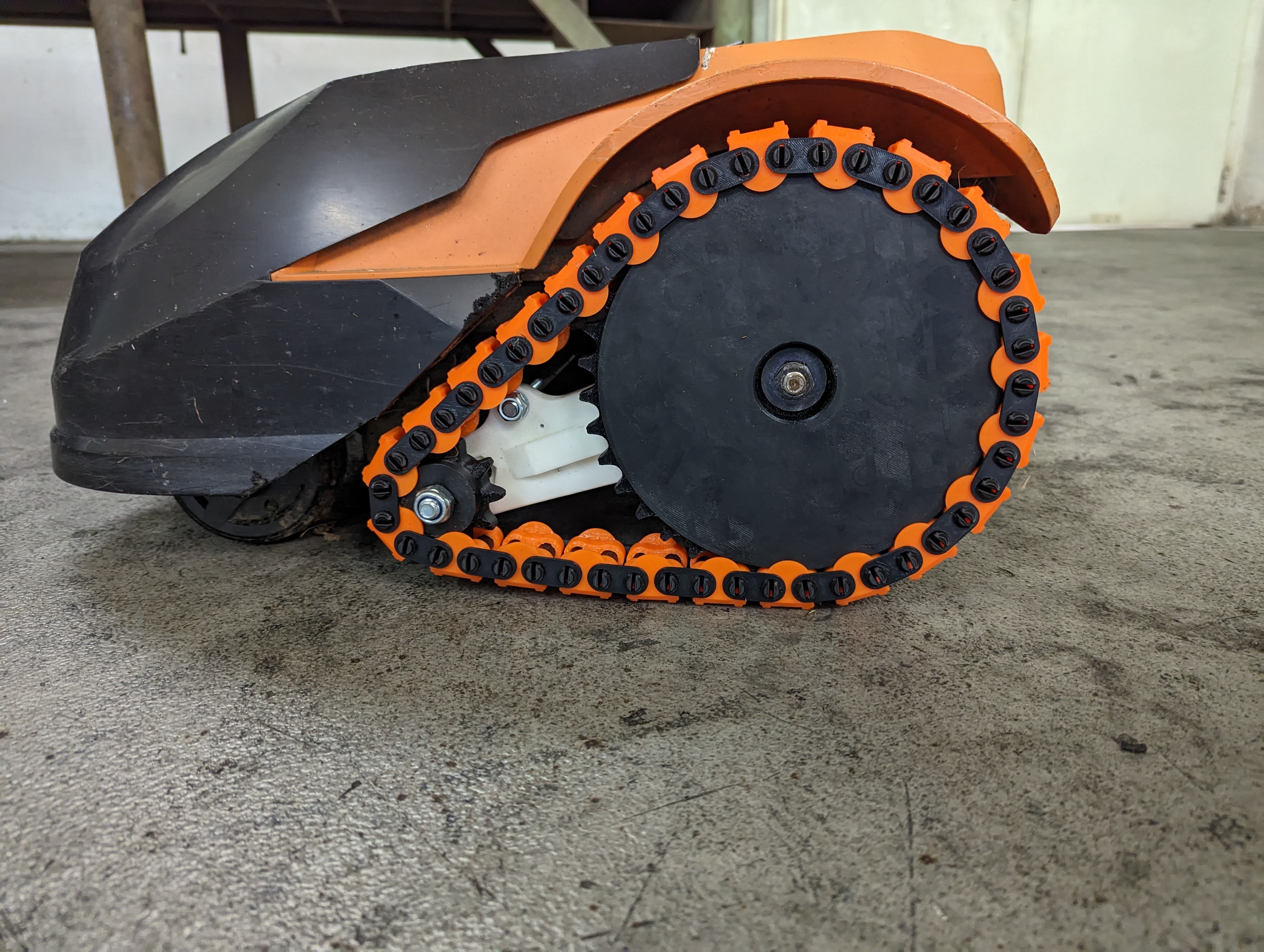 Chain Drive Worx Landroid Robot by 3DprintMyLife Download free