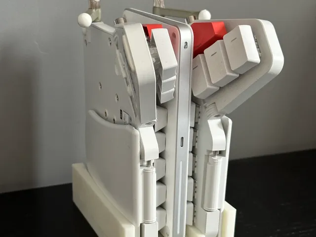 ZSA Moonlander keyboard stand