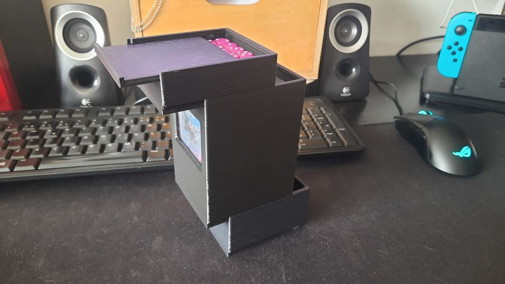 Miniatura 4 do modelo 3D EDH Window Deckbox V3