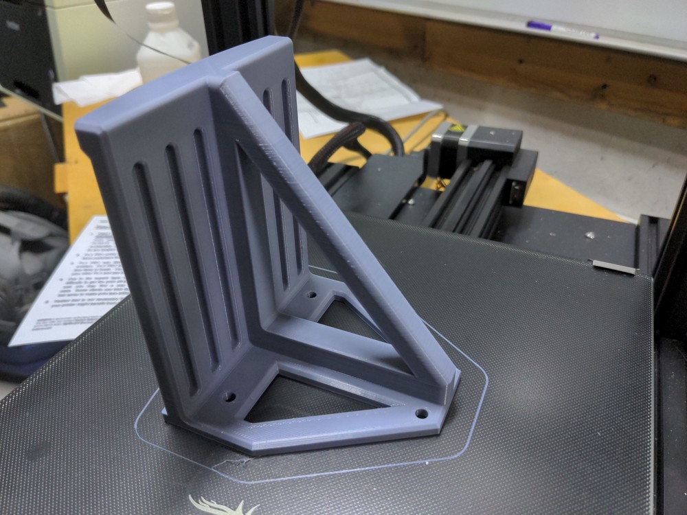 Miniatura 3 do modelo 3D Wall mount PC speaker shelf