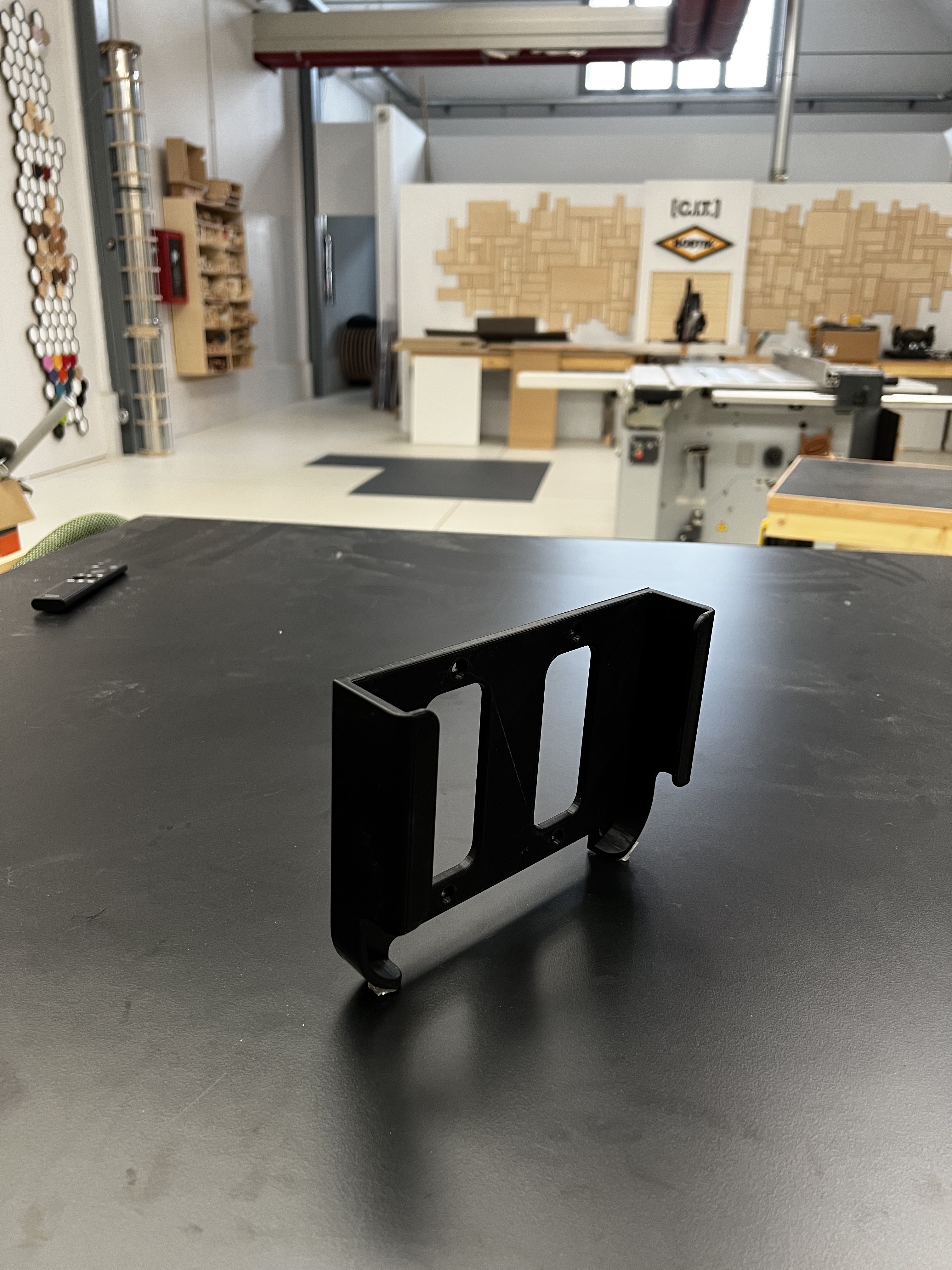 Apple MacMini Wall Mount — thumbnail 3