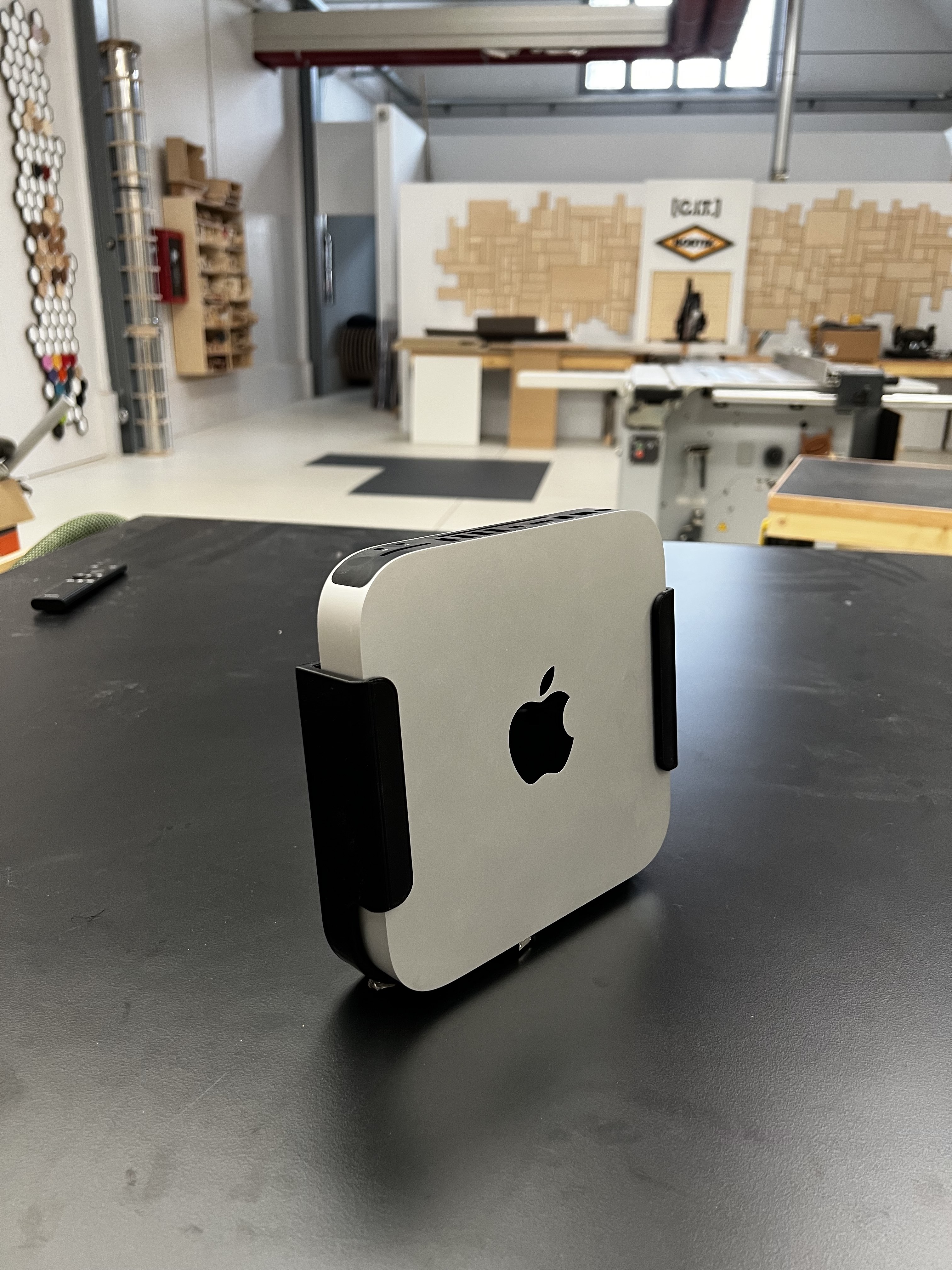 Apple MacMini Wall Mount — thumbnail 2