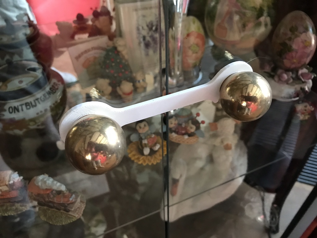 Showcase door lock