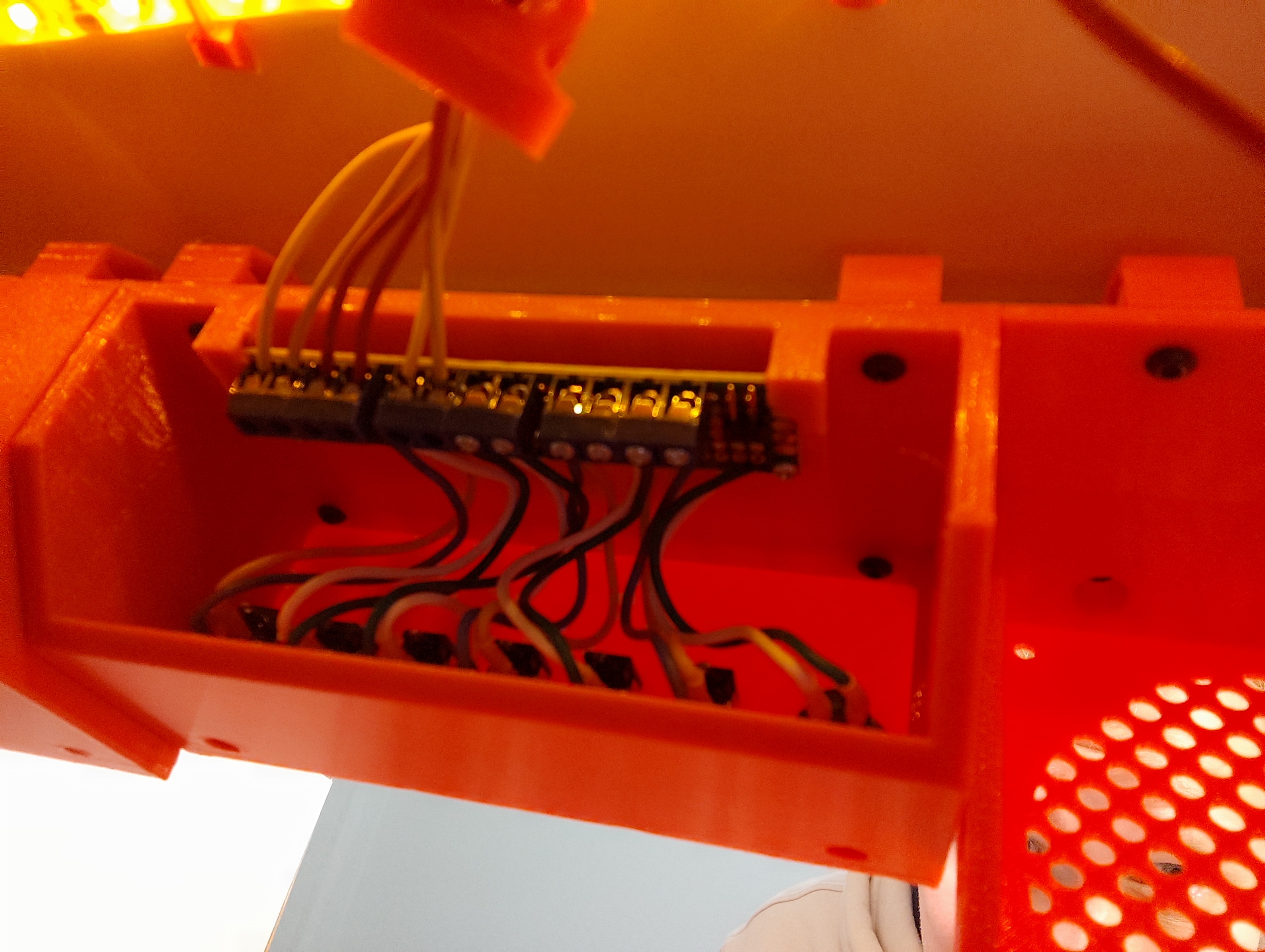 Miniatura 2 do modelo 3D DIN mounted switch box