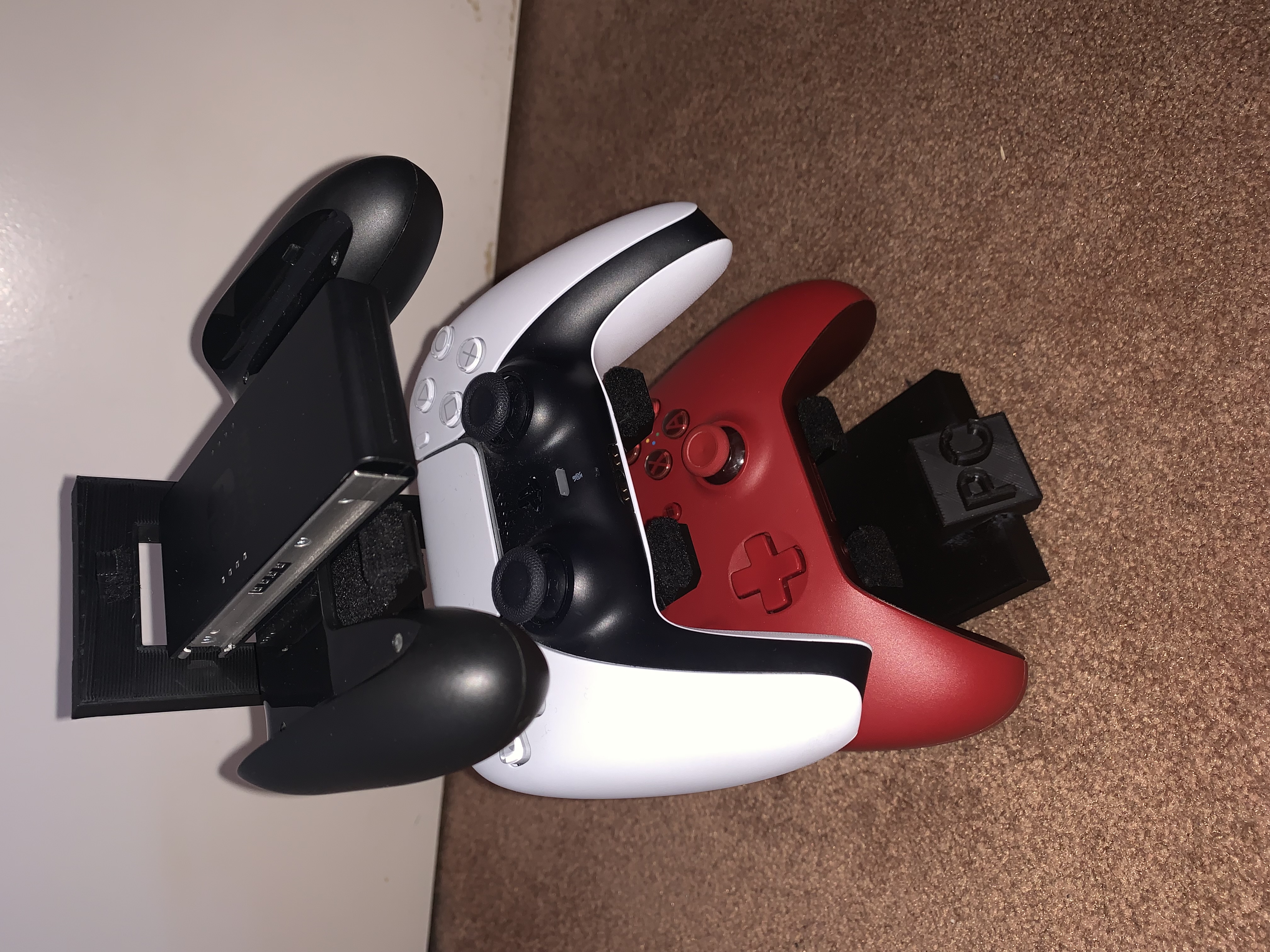 Three Controllers Stand for PlayStation, Xbox, Switch, and PC 3D model thumbnail