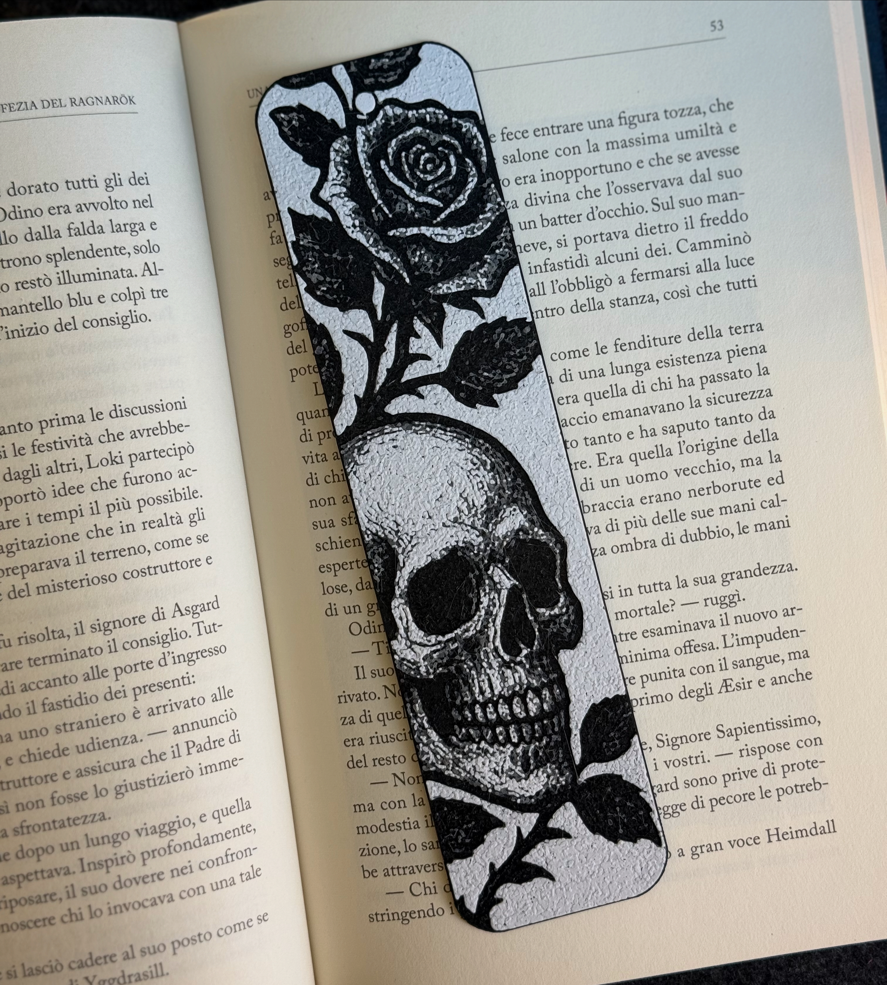 Bookmark Skull and rose