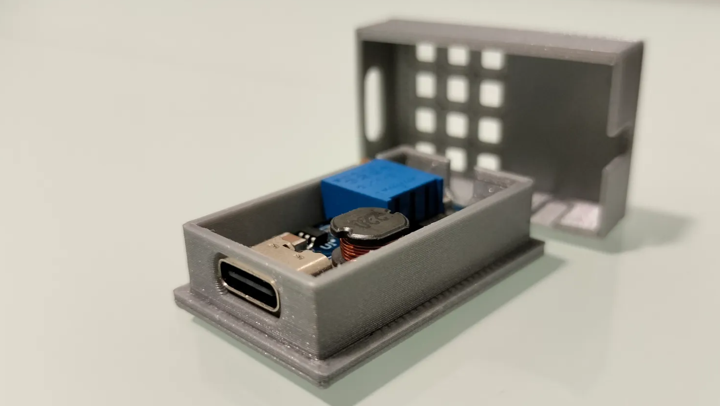 MT3608 USB type C Case by RSiCosta Download free STL model