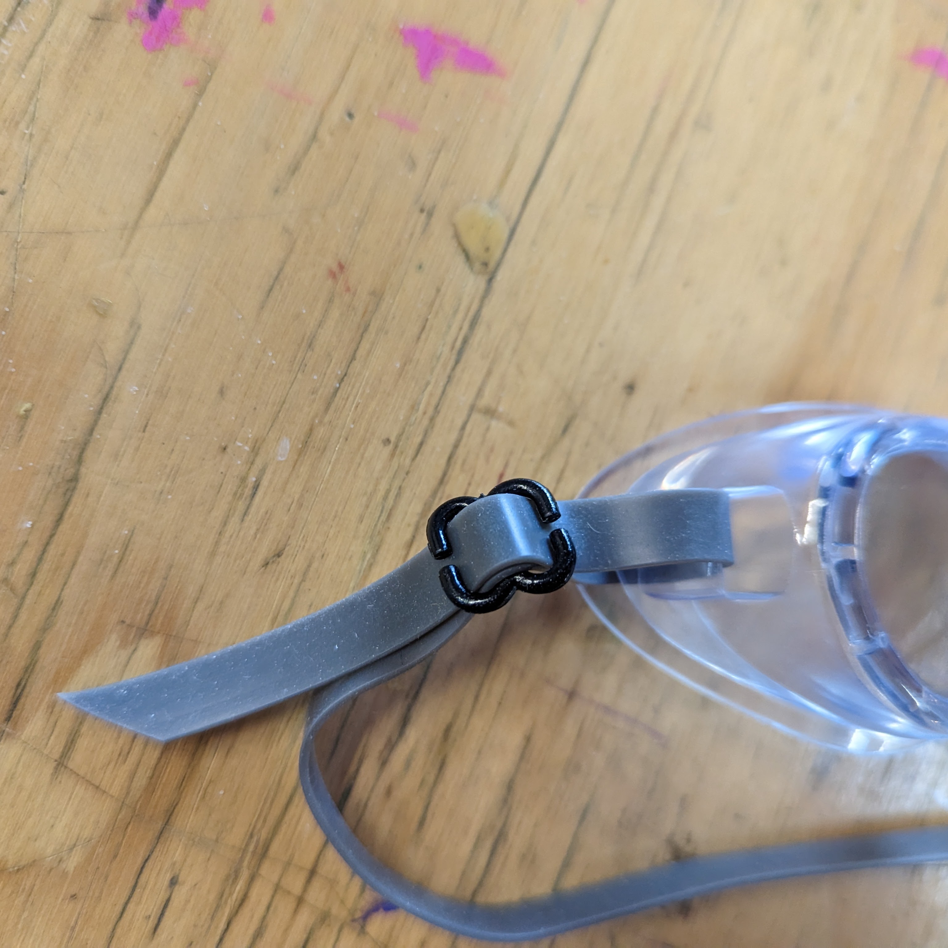 Swim Goggle Strap Adjuster by Maker Space 307 Download free STL model