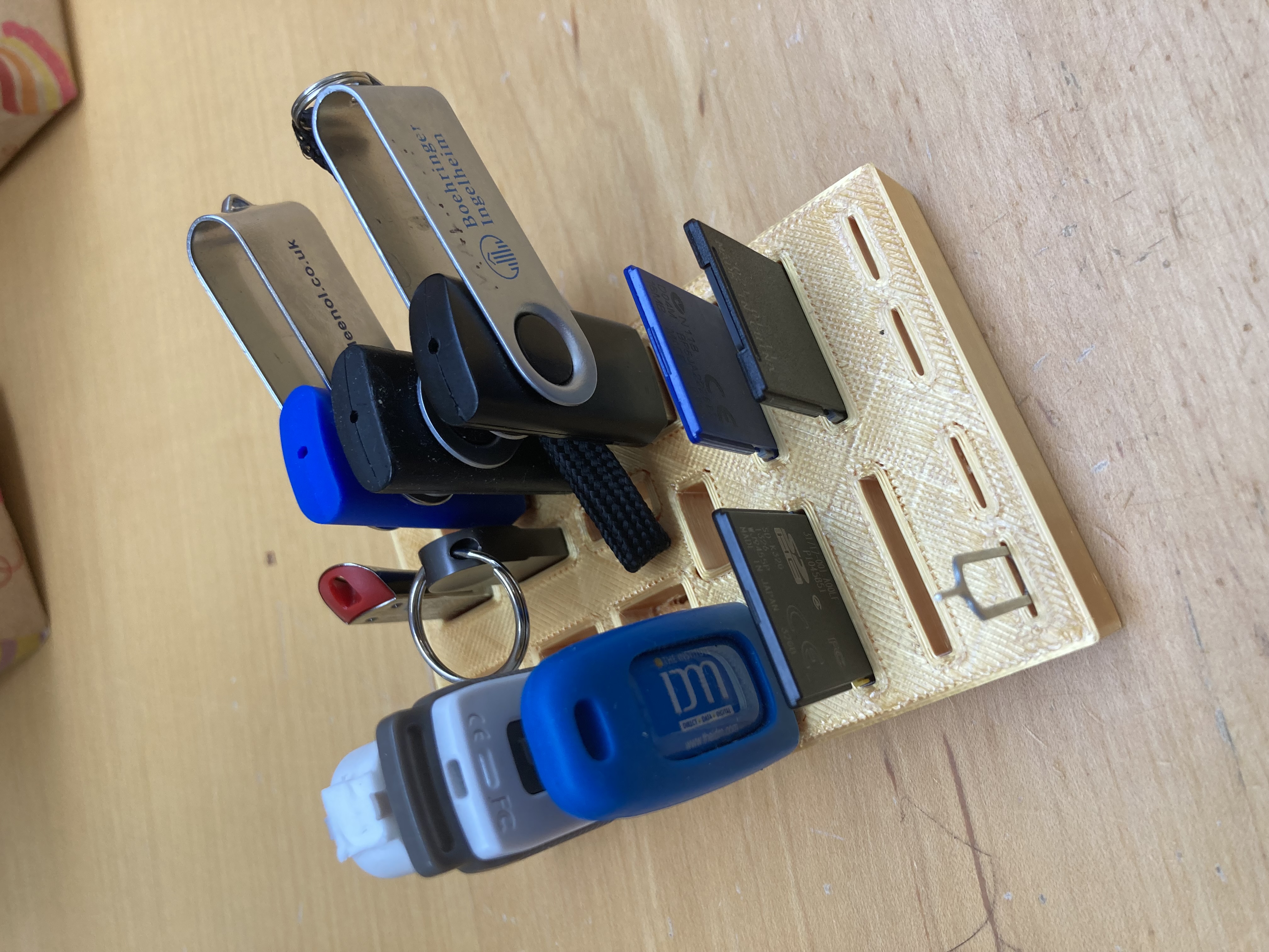 USB holder