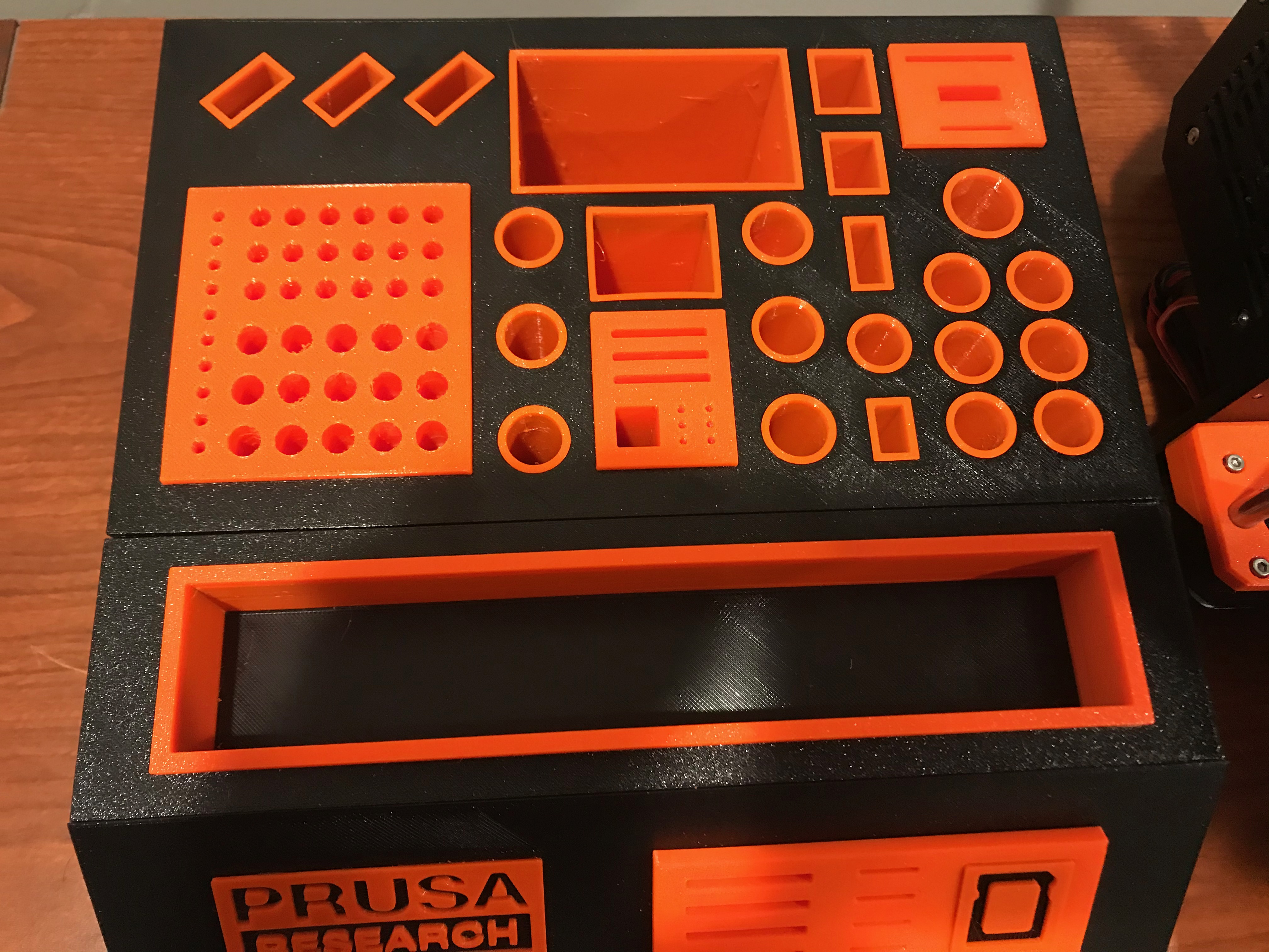 Miniatura 2 do modelo 3D OttoBox customizable component desktop tool holder