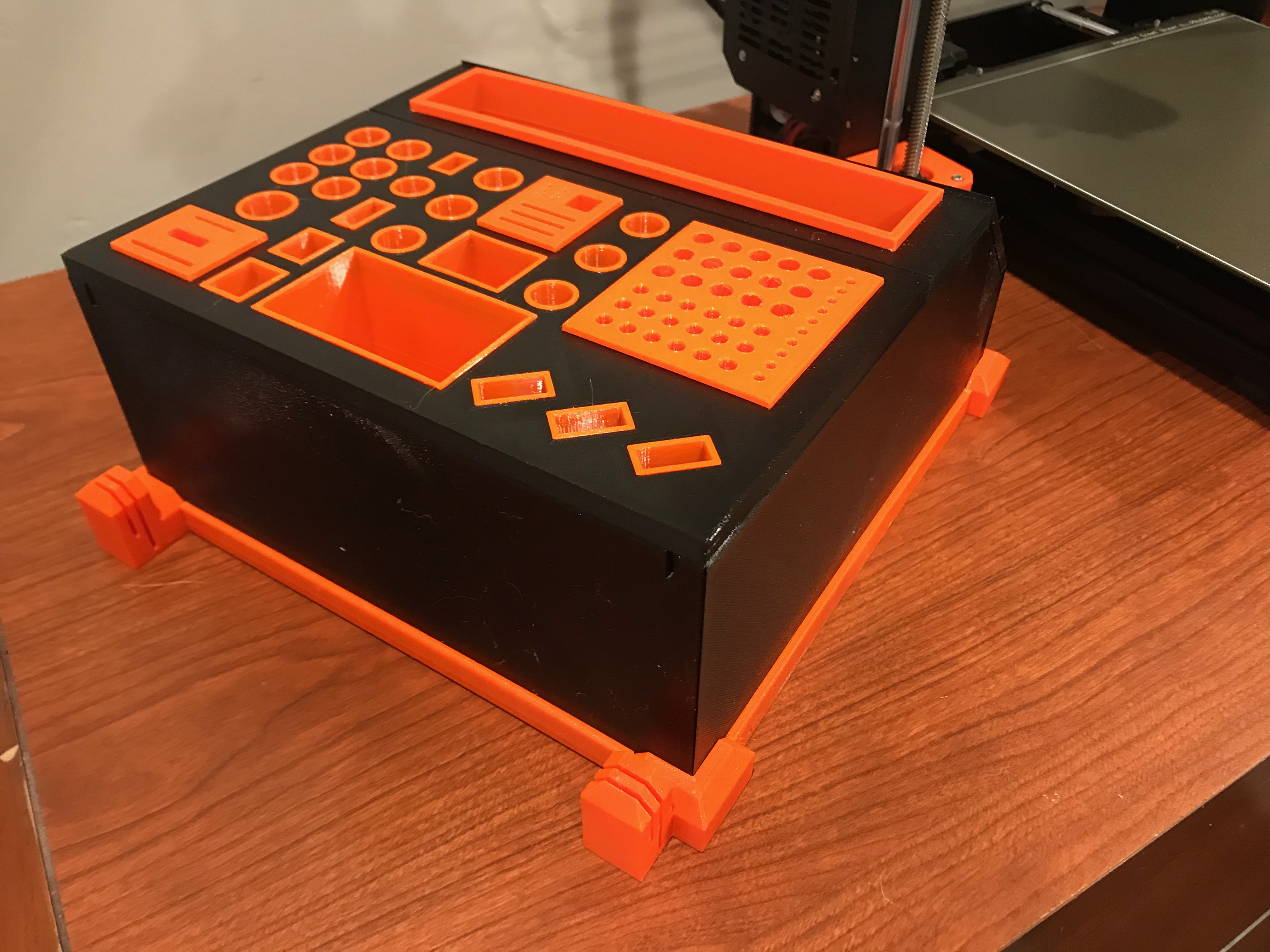 Miniatura 4 do modelo 3D OttoBox customizable component desktop tool holder