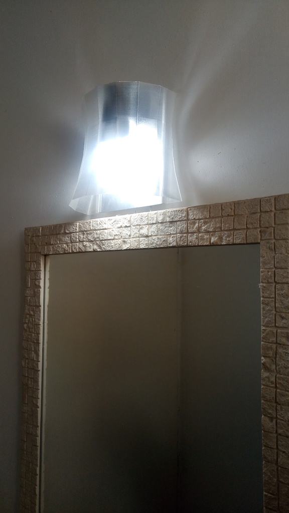 Rifkins Marginal Wall Lamp