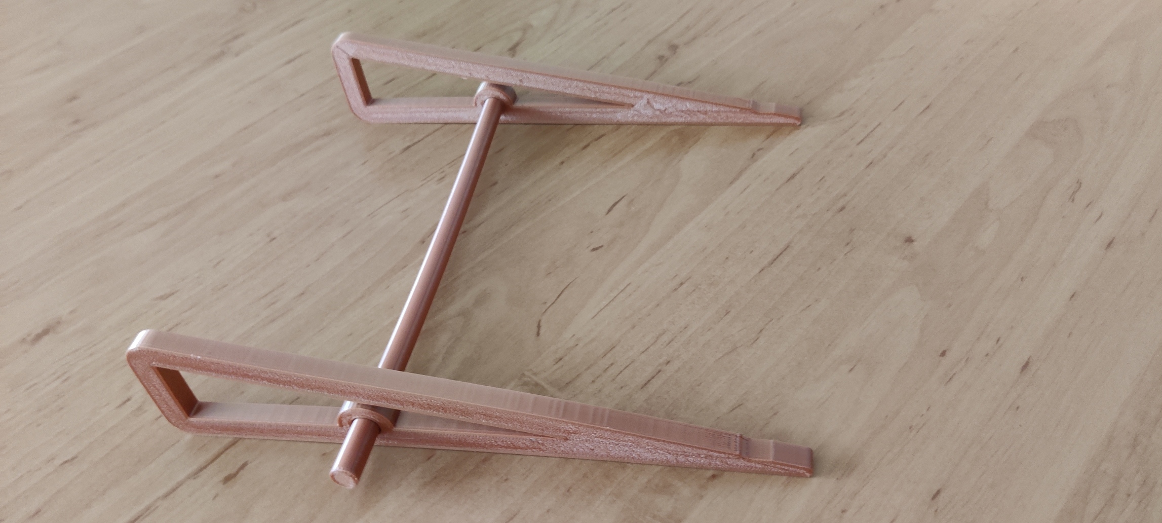 Laptop stand (adjustable)