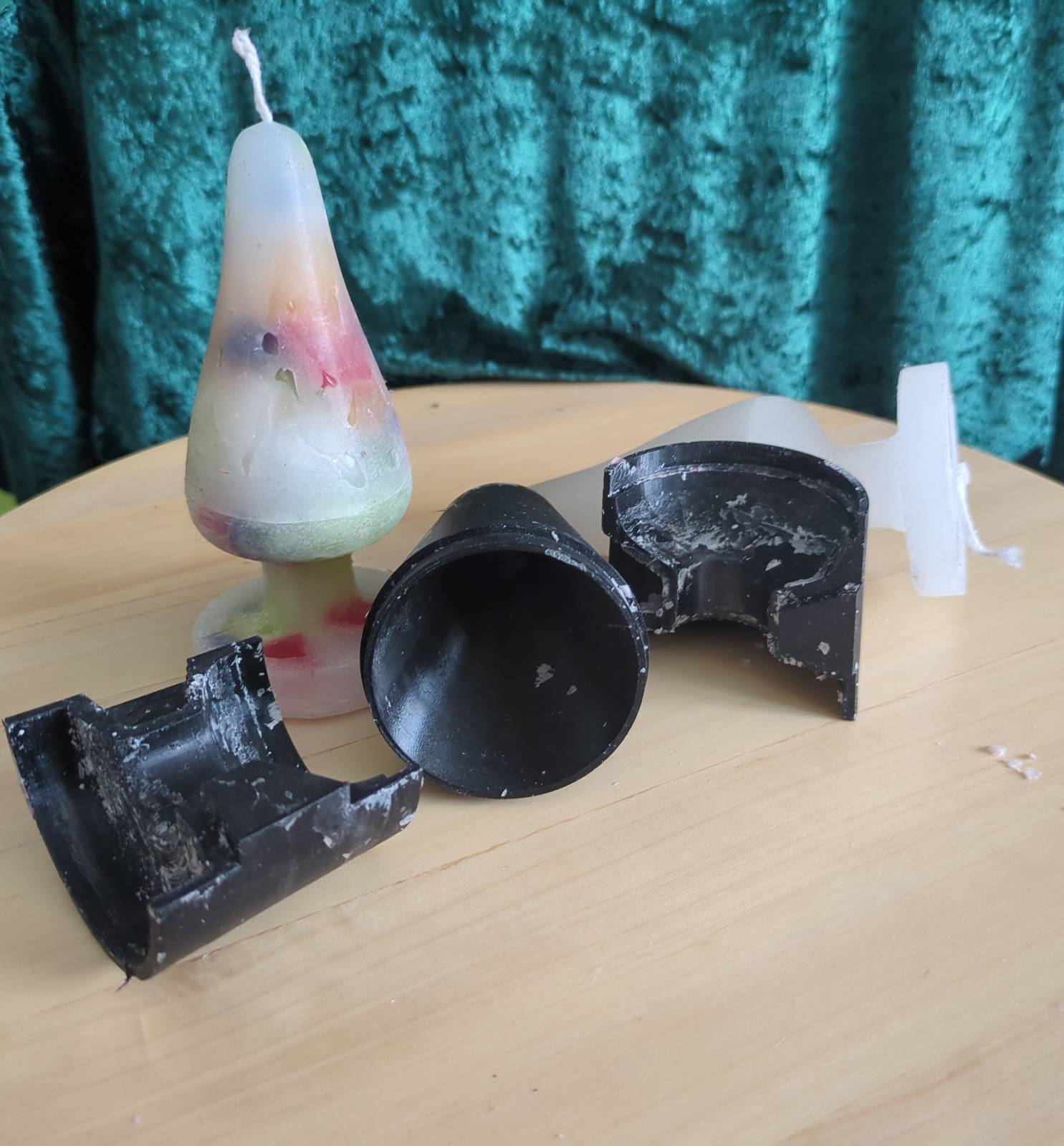 Mold for abstract xmas-tree candle