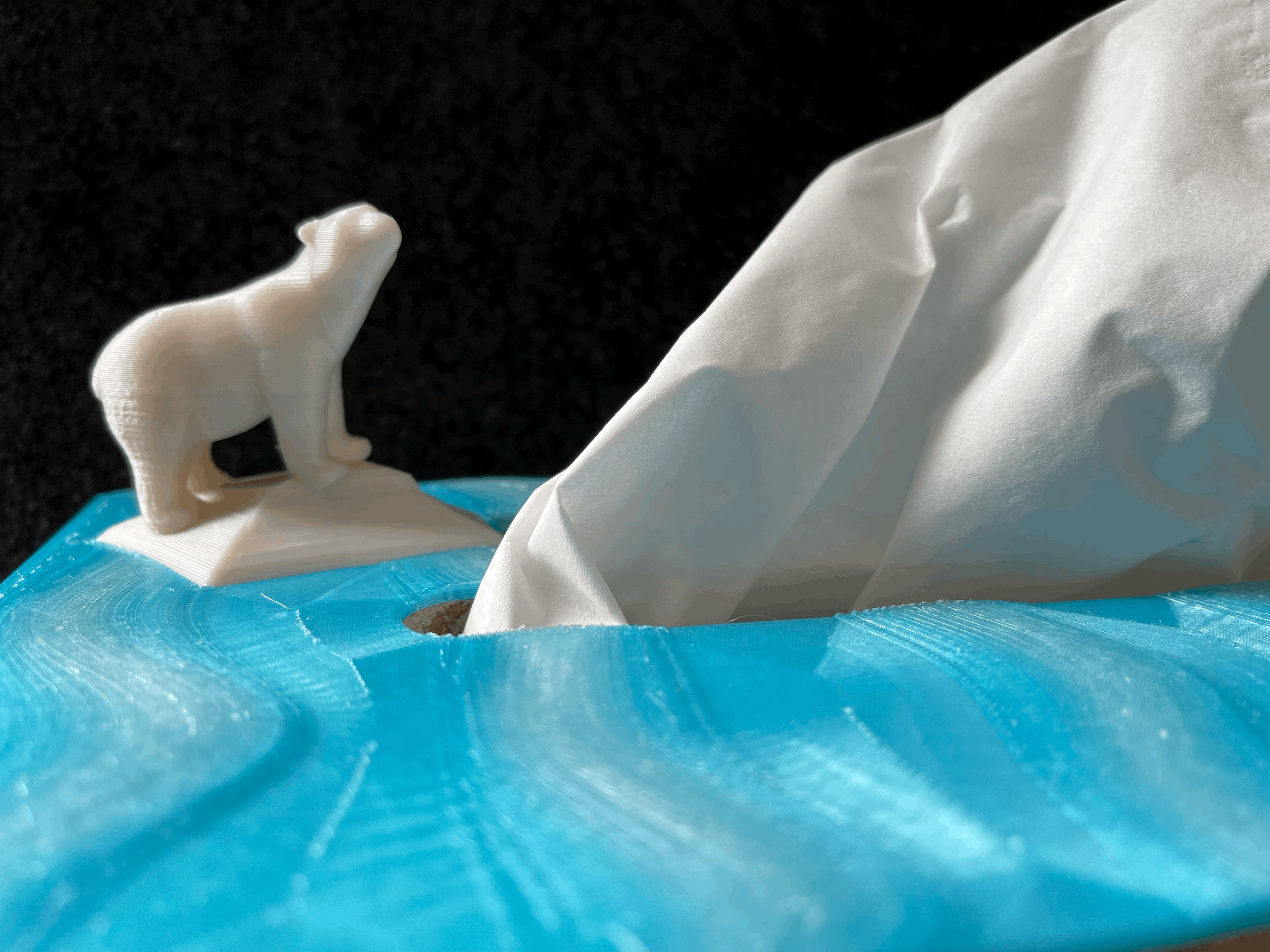 Bear on Ice Tissue Box TOP with Sea Waves Tissue like Iceberg by Sergiienko  Valentyn | Download free STL model | Printables.com