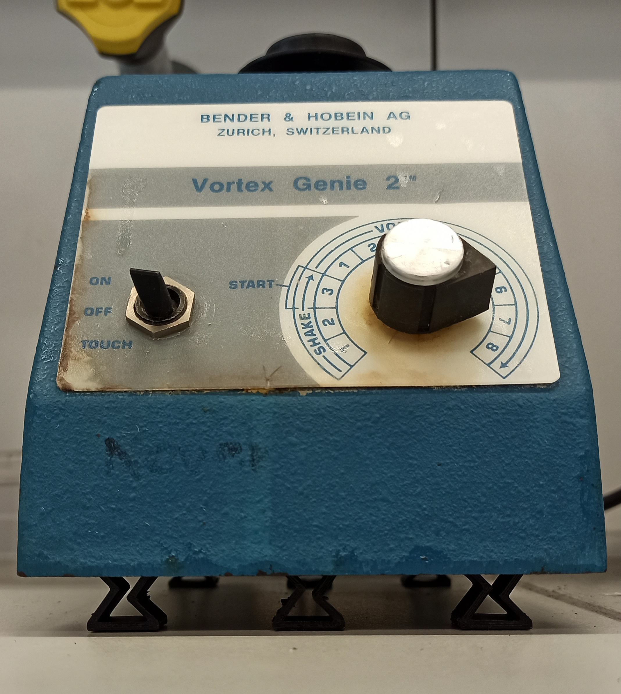 Decoupling Vortexer Feet